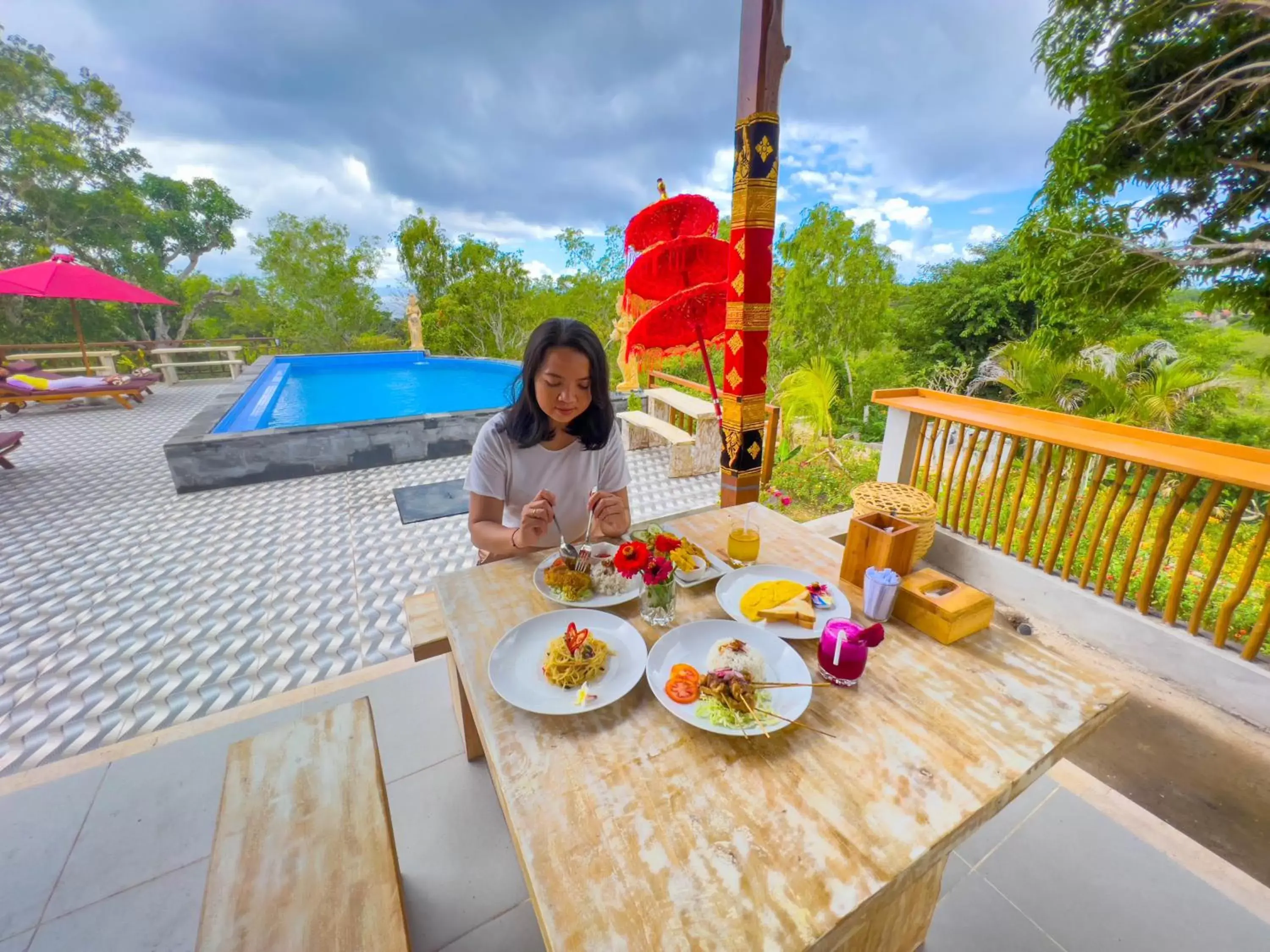 Restaurant/places to eat in Innora Jungle Resort And Spa Restaurant/places to eat in Innora Jungle Resort And Spa
