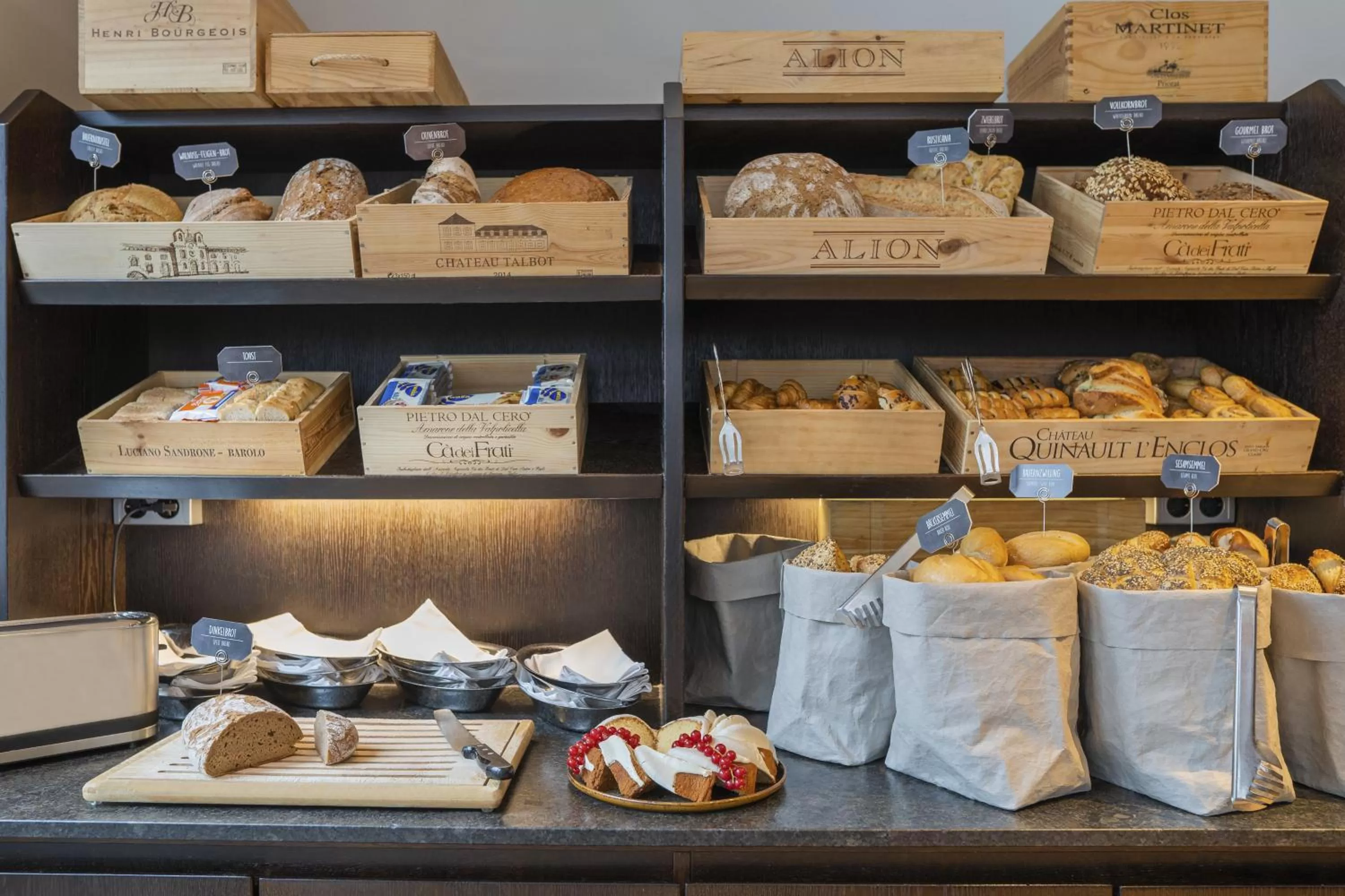 Breakfast in Hotel Maximilian’s