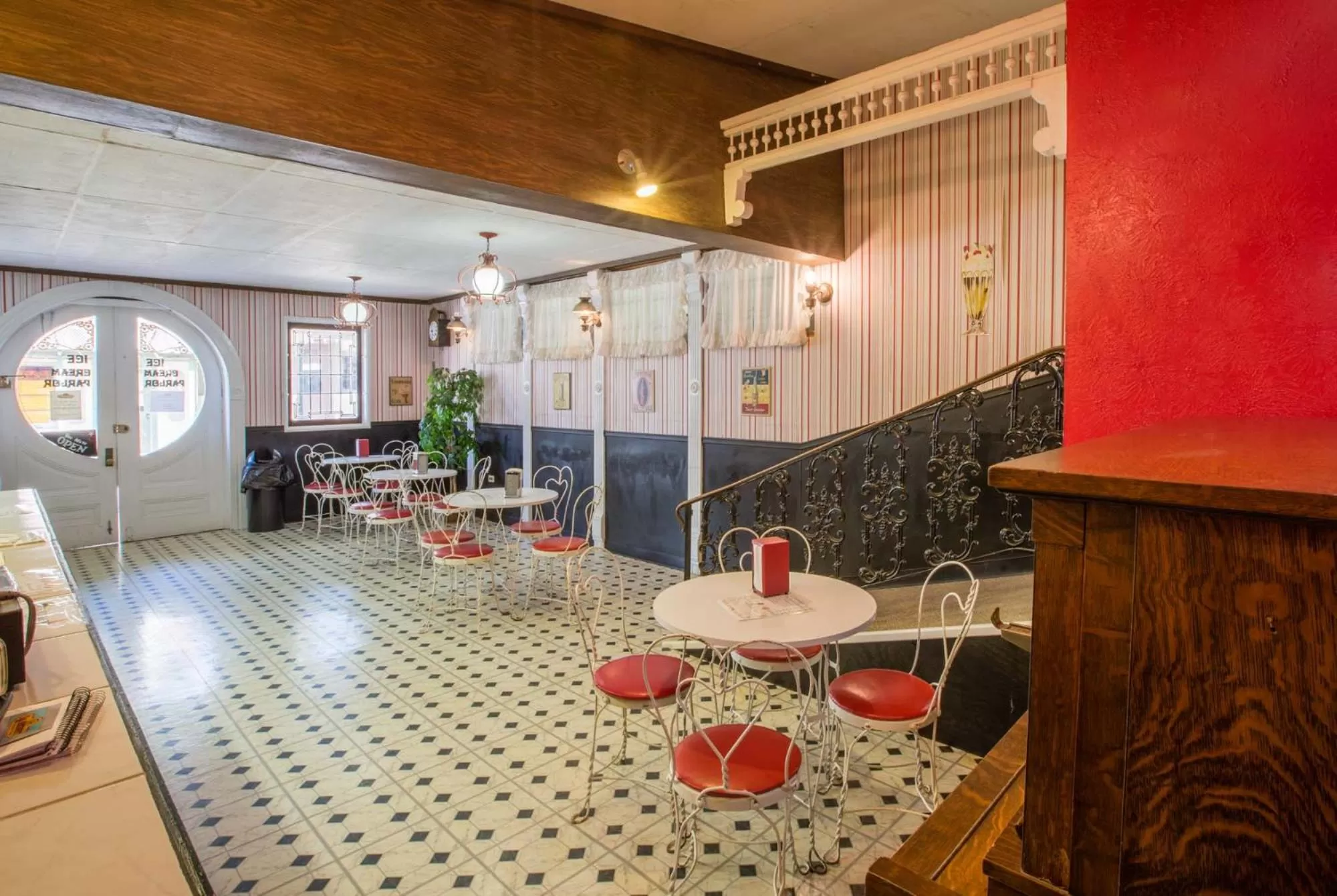 Food and drinks in 7A Ranch