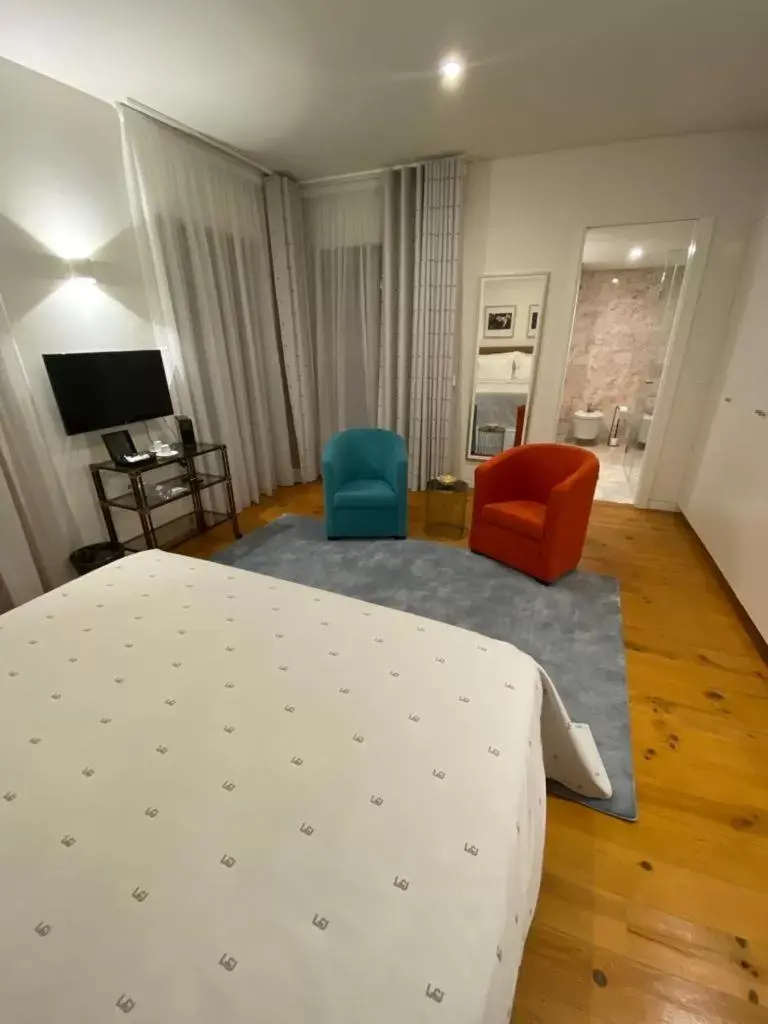 TV/Entertainment Center in TM Luxury Apartments Lisbon