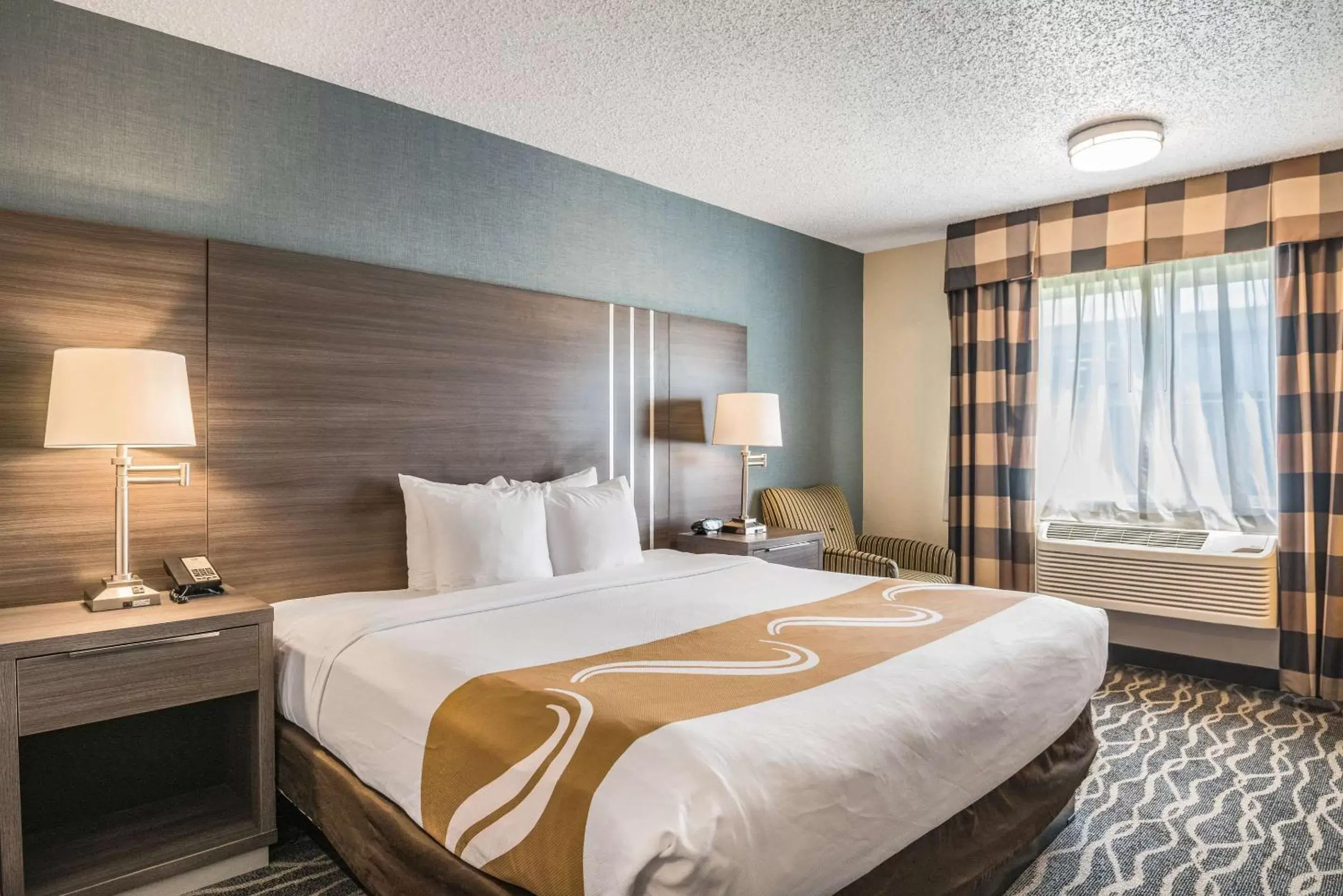 King Room - Non-Smoking in Quality Inn & Suites Missoula