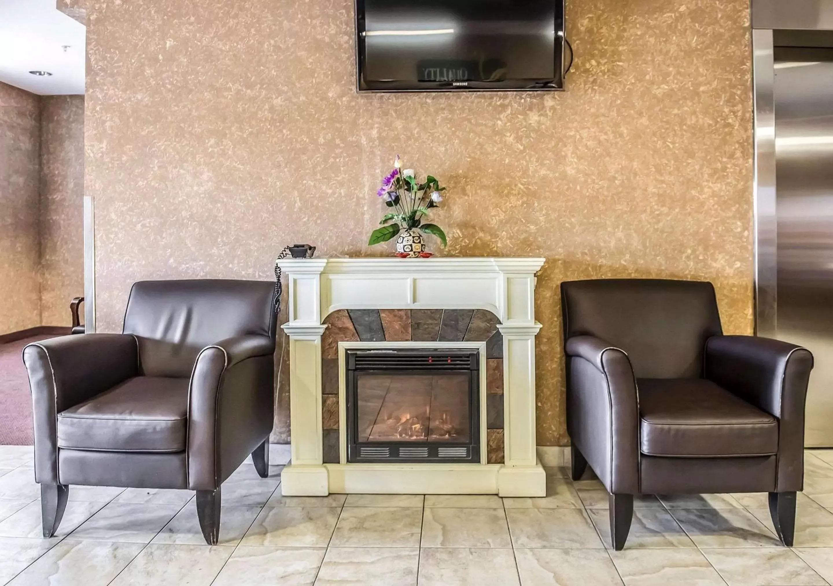 Lobby or reception, Seating Area in Quality Inn Orleans