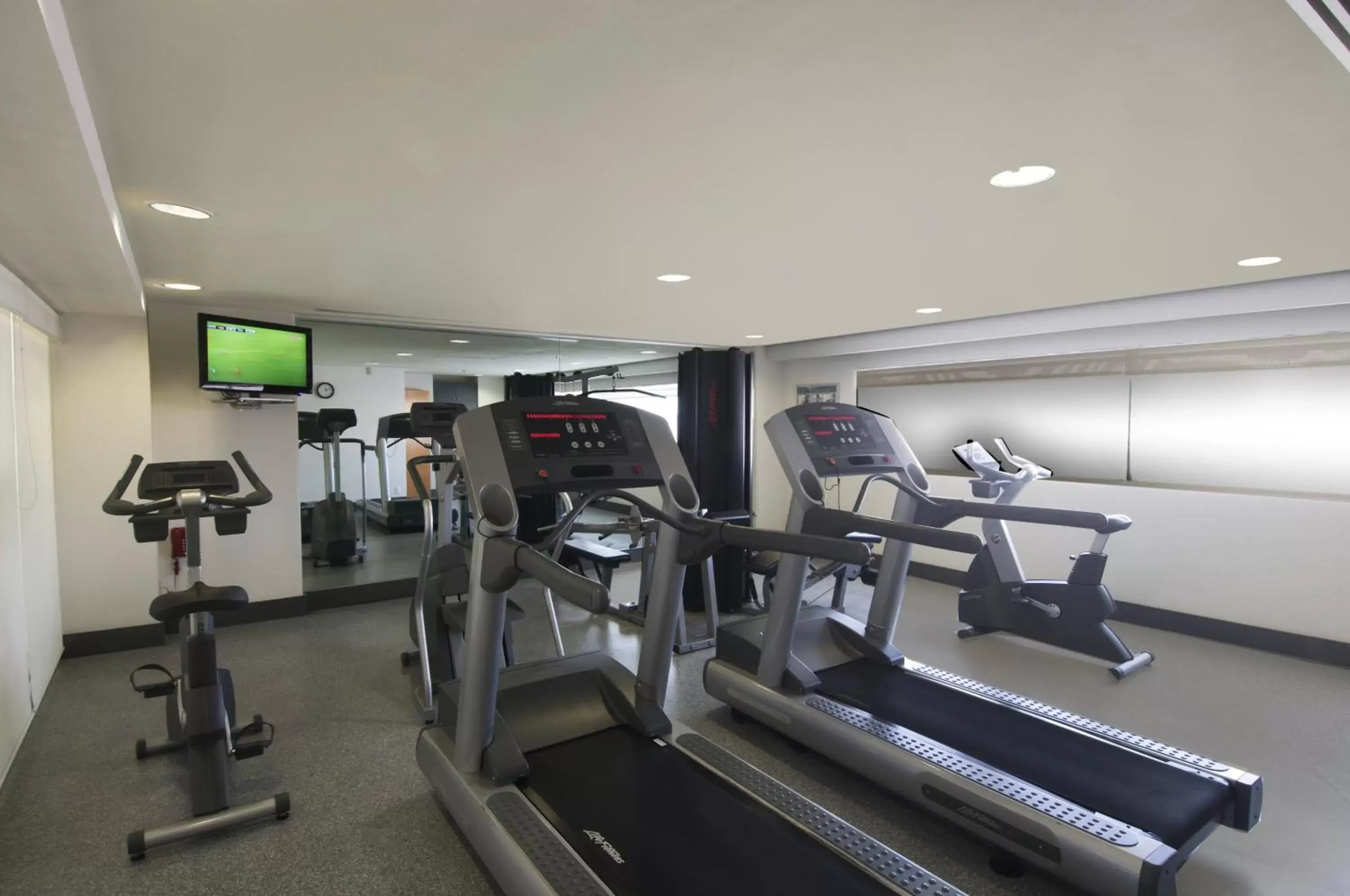 Fitness centre/facilities, Fitness Center/Facilities in Fiesta Inn Torreon Galerias
