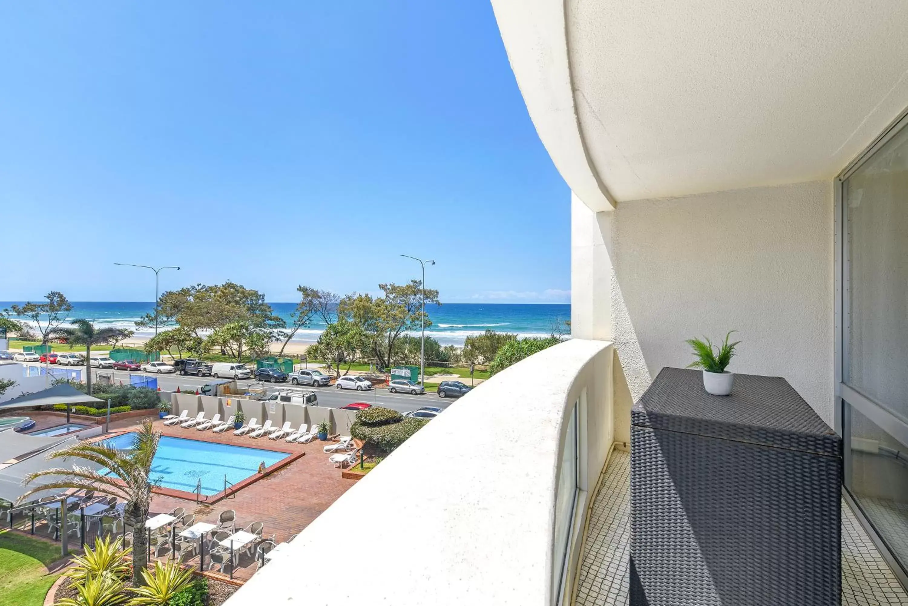 Balcony/Terrace, Pool View in Focus Apartments