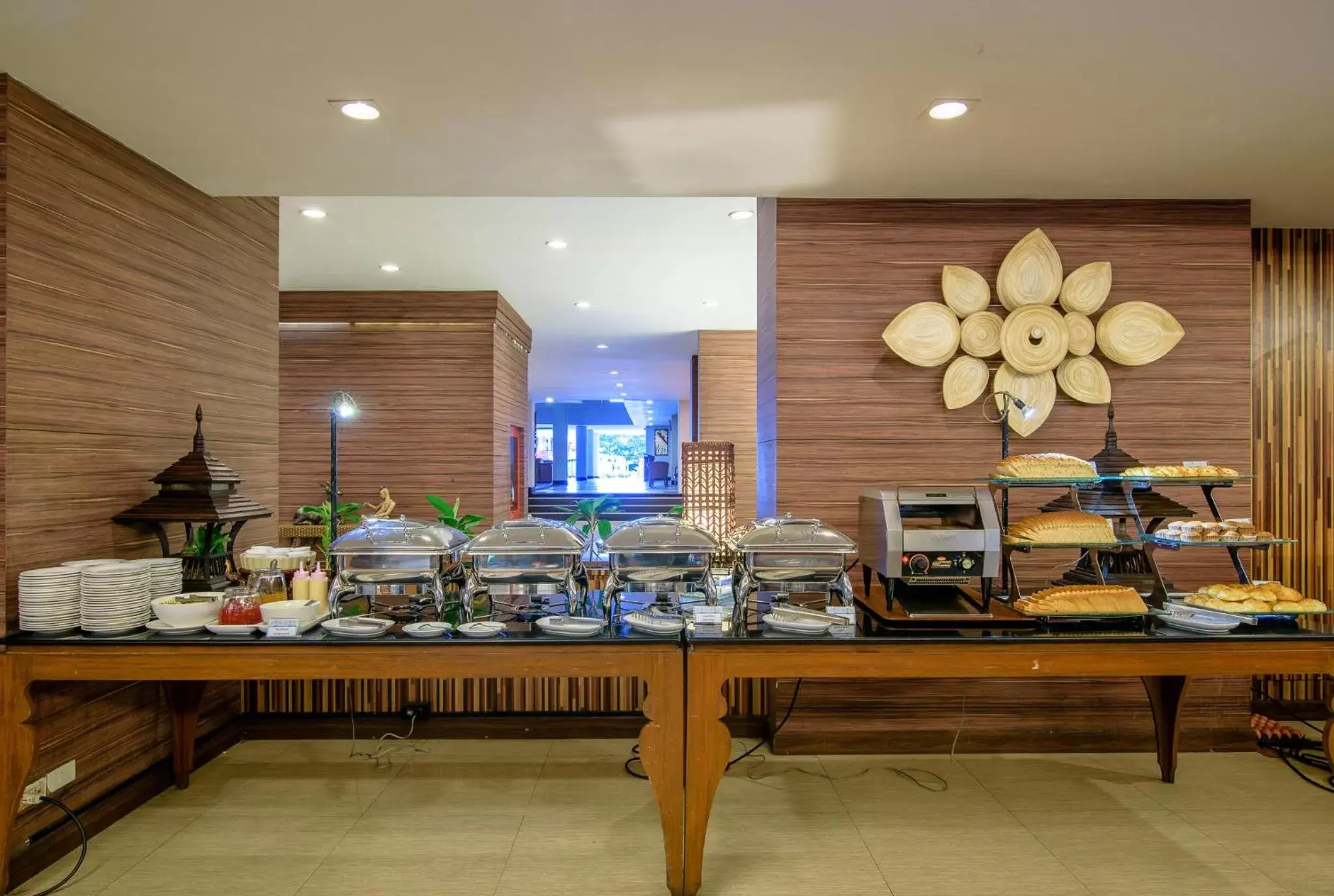 Breakfast in Golden Beach Cha-Am Hotel Breakfast in Golden Beach Cha-Am Hotel