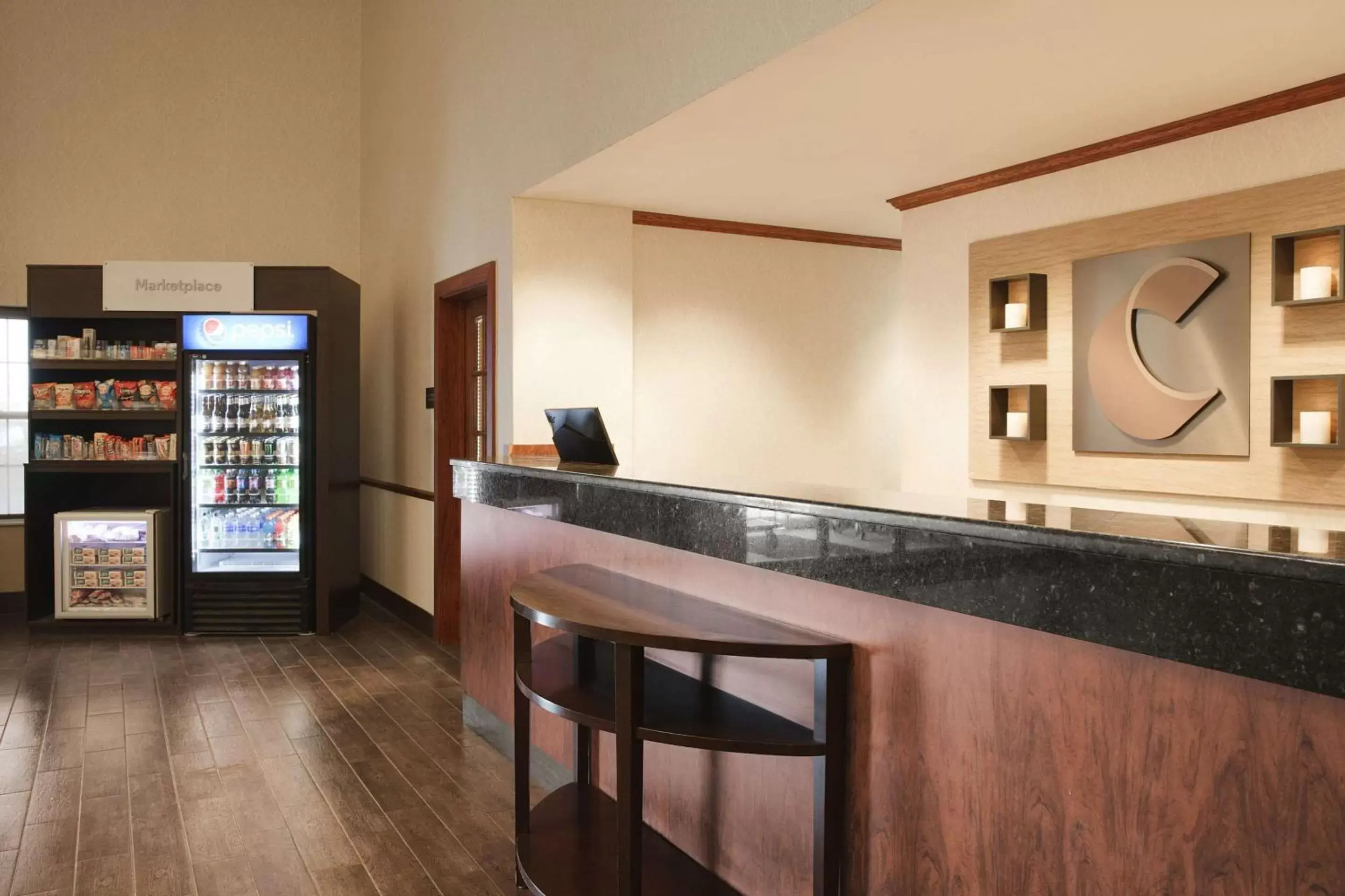 Lobby or reception, Lobby/Reception in Comfort Suites Milwaukee Airport