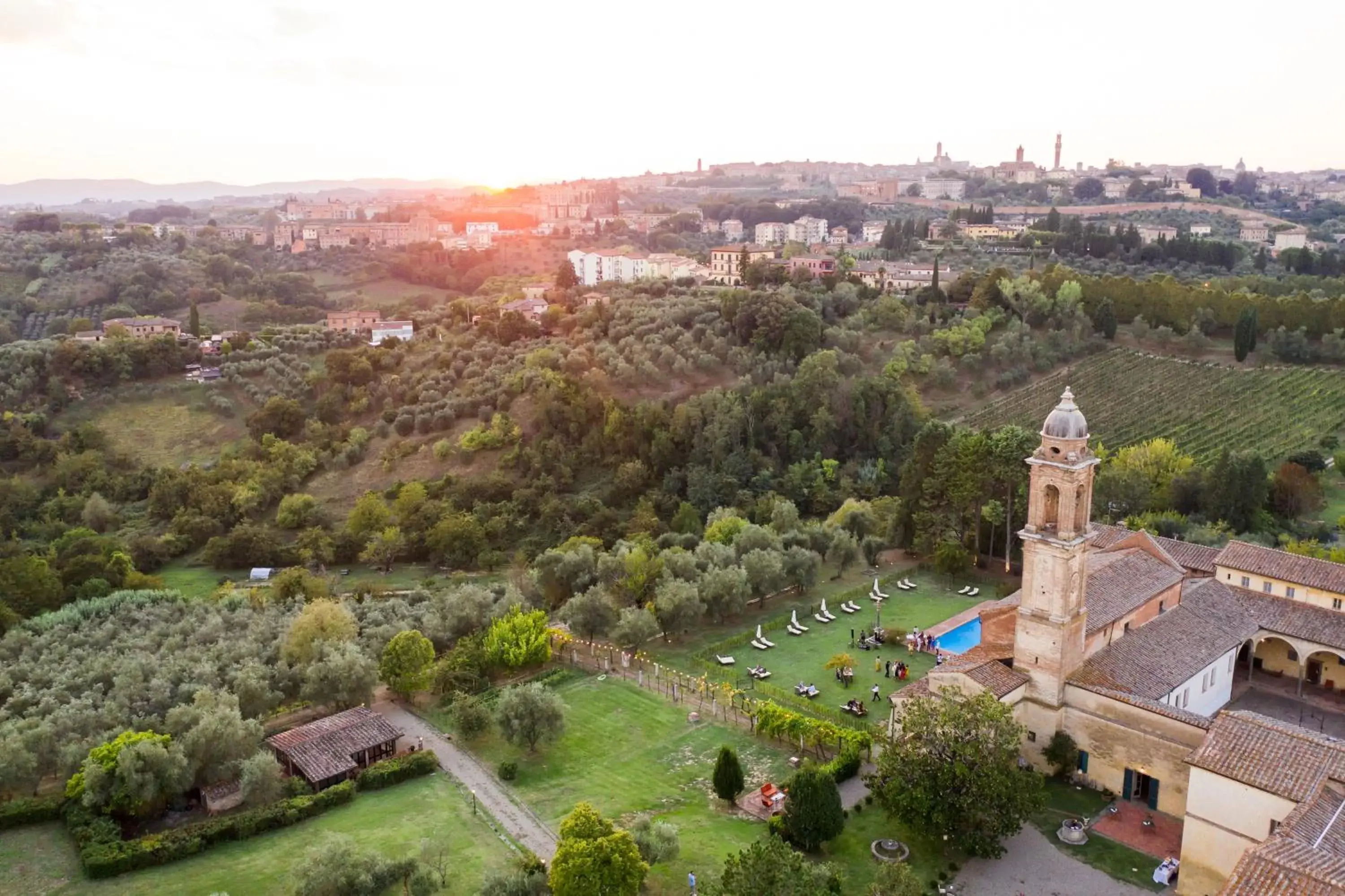 Property building, Bird's-eye View in Hotel Certosa Di Maggiano