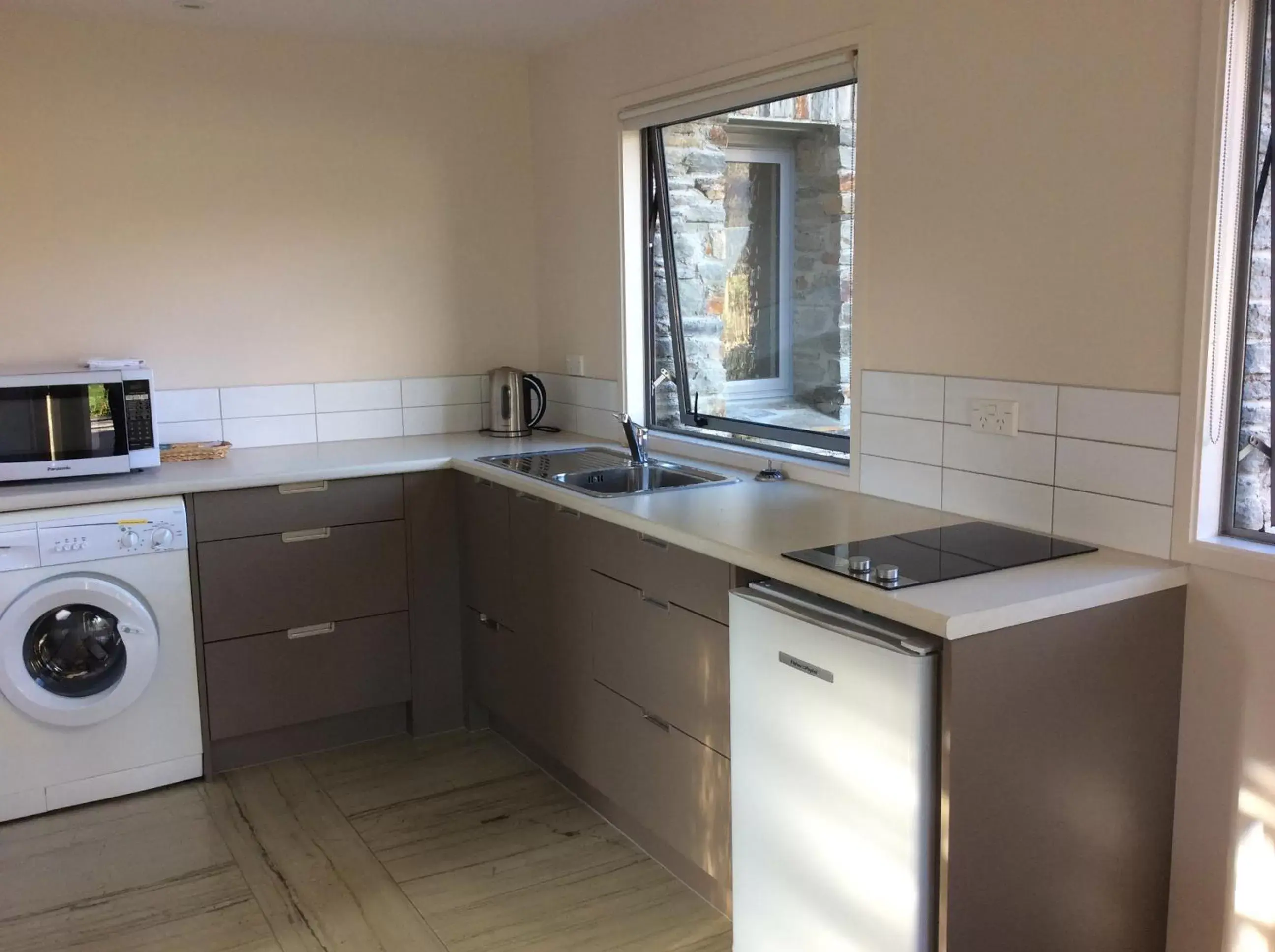 Kitchen or kitchenette, Kitchen/Kitchenette in Golfcourse Road Chalets and Lodge