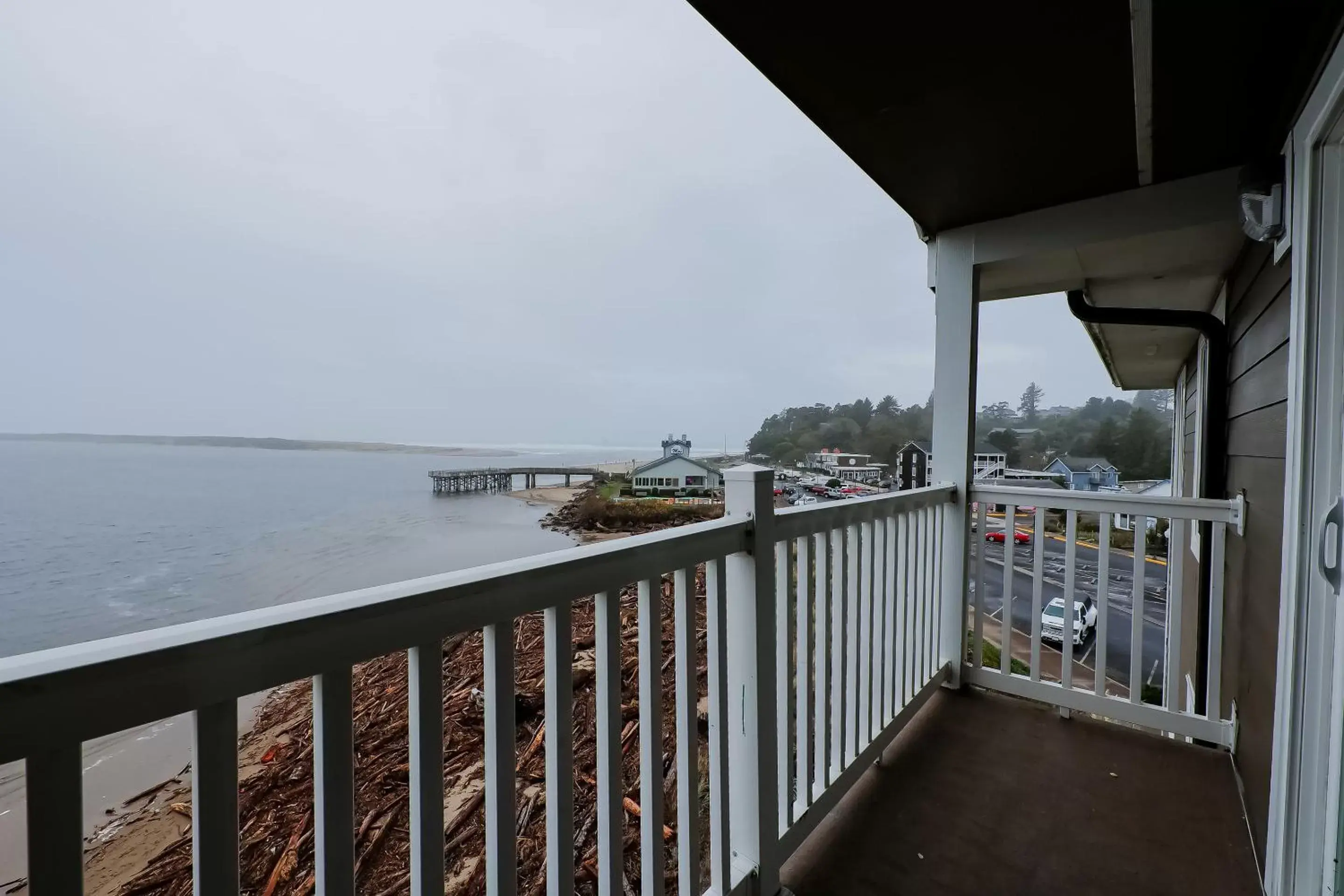 View (from property/room), Balcony/Terrace in Siletz Bay Beachfront Hotel by OYO Lincoln City