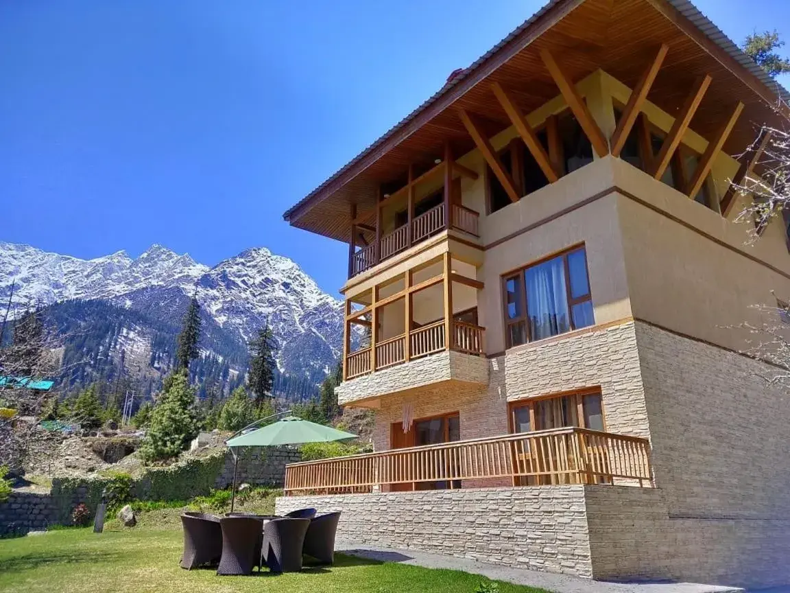 Property Building in Solang Valley Resort