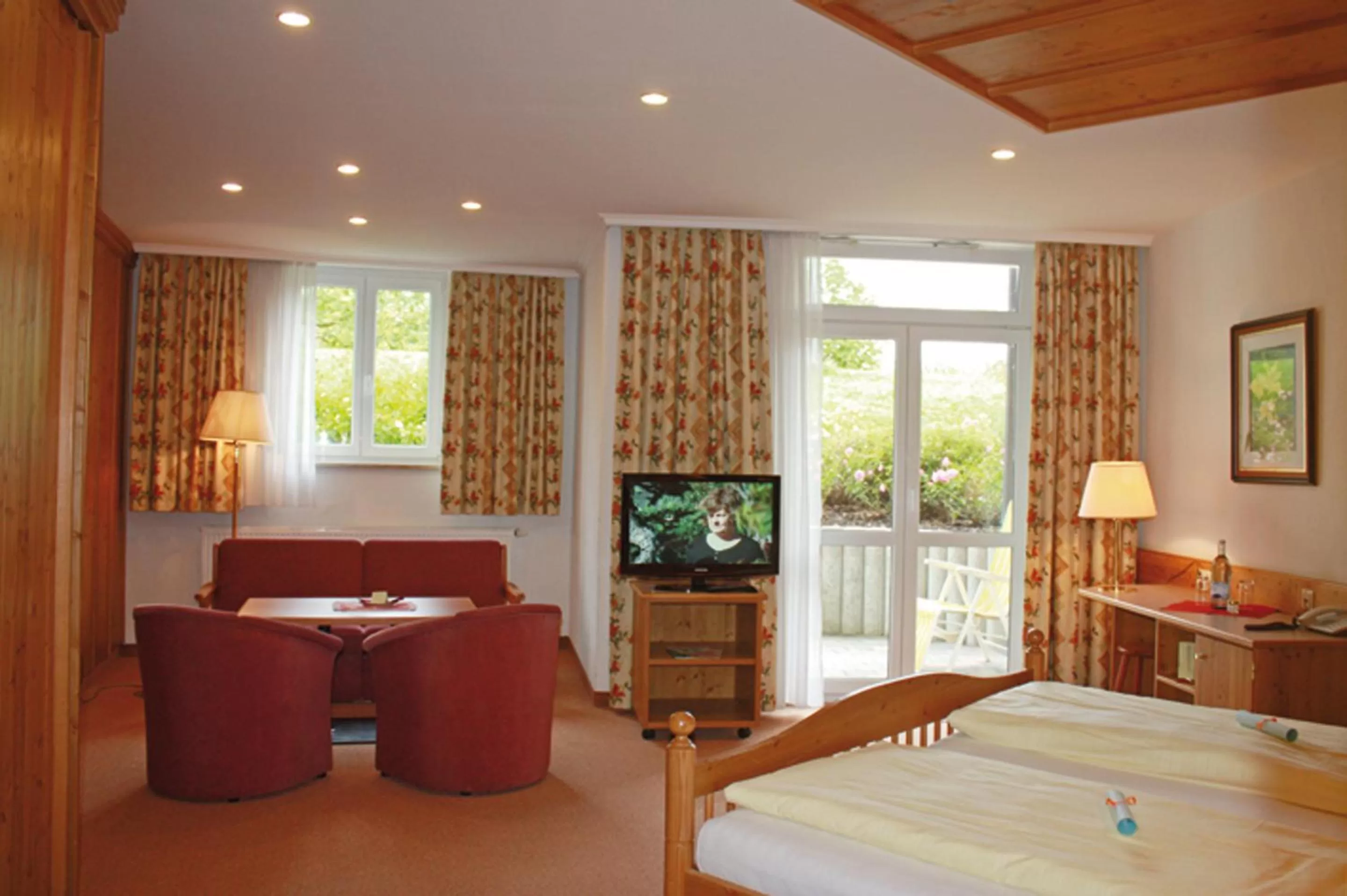 Doppelzimmer im Souterrain in Hotel am Haslinger Hof