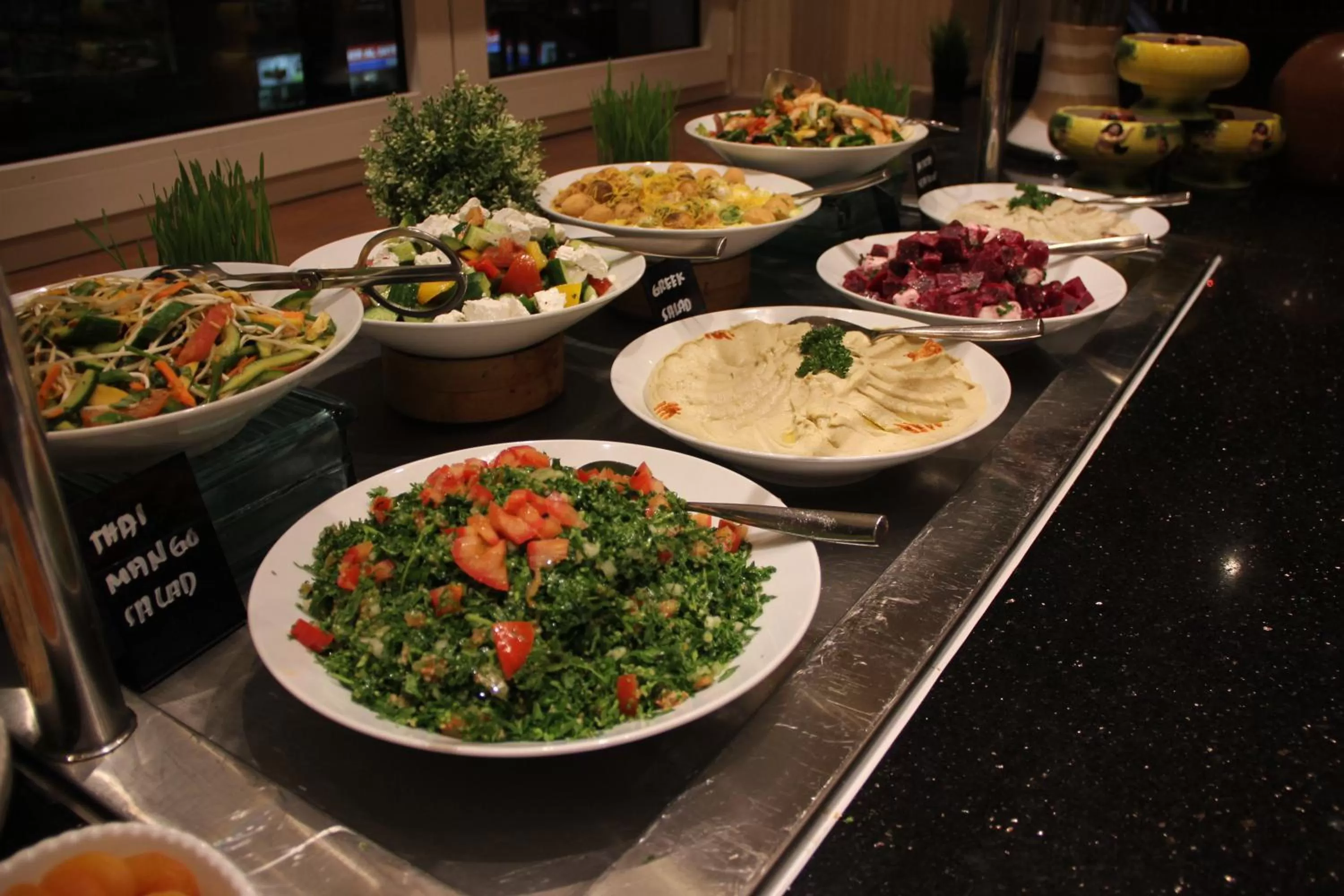 Restaurant/places to eat in Crowne Plaza Dubai Deira by IHG