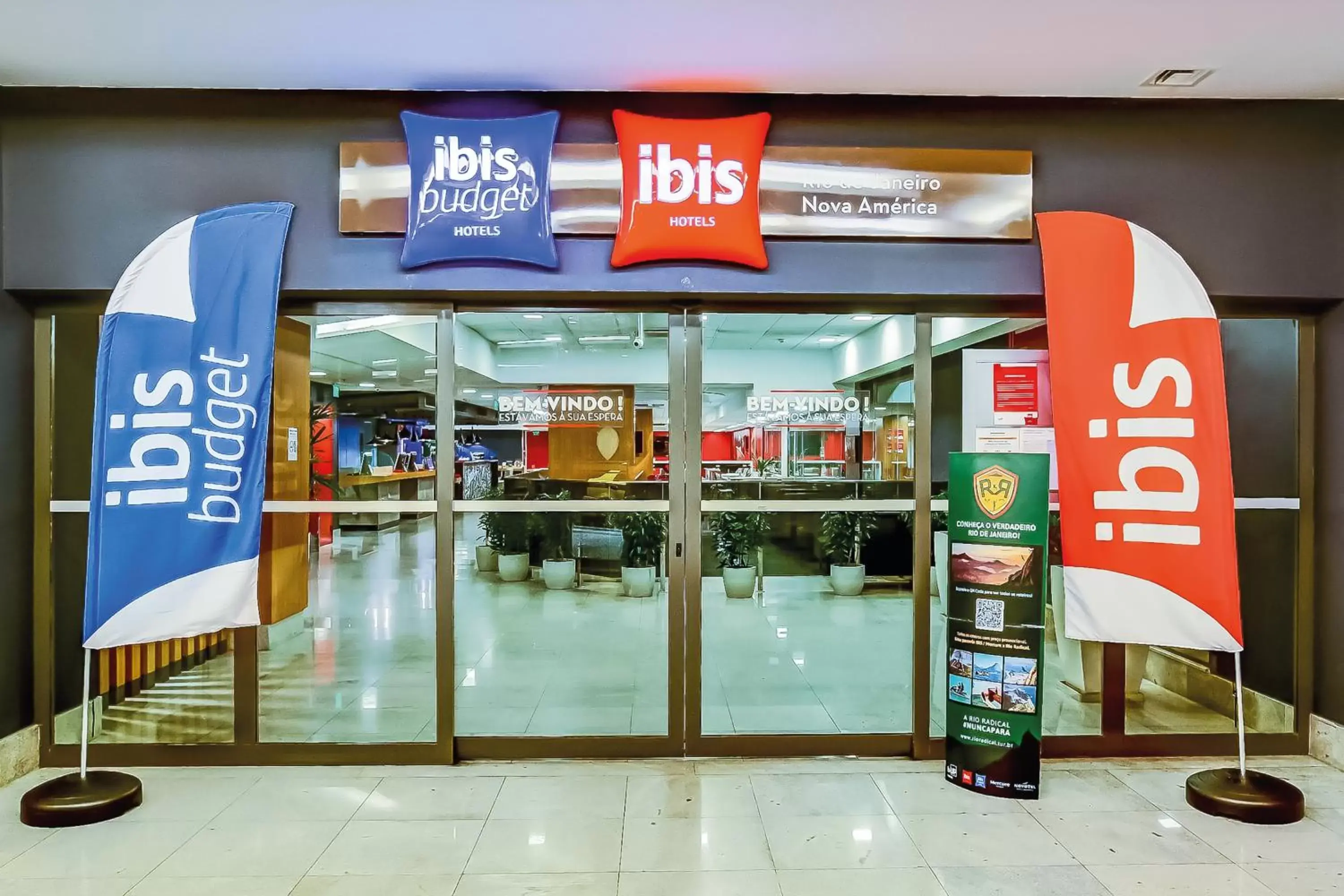 Facade/entrance in ibis budget Rio de Janeiro Nova America