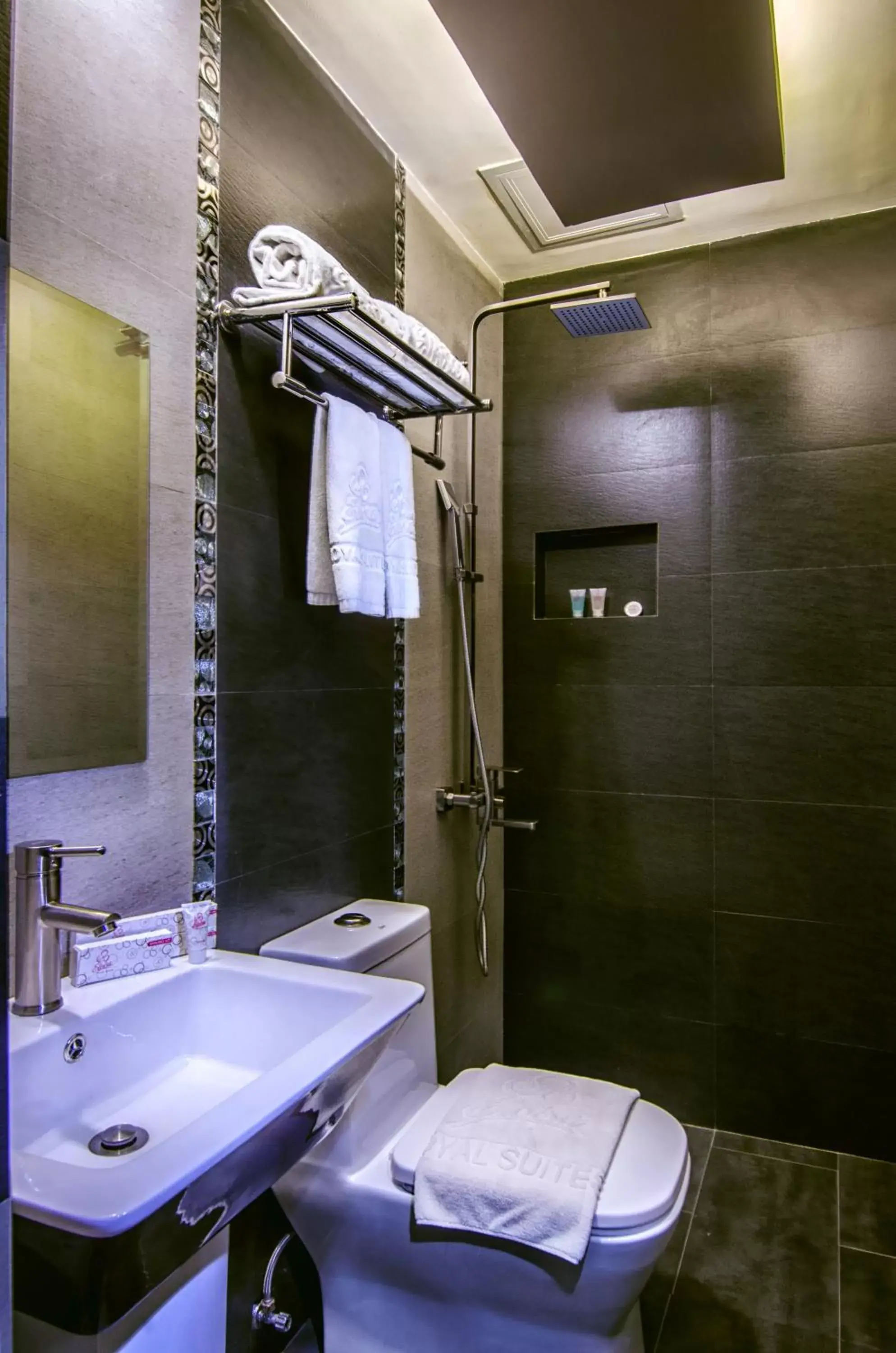 Bathroom in Eloisa Royal Suites