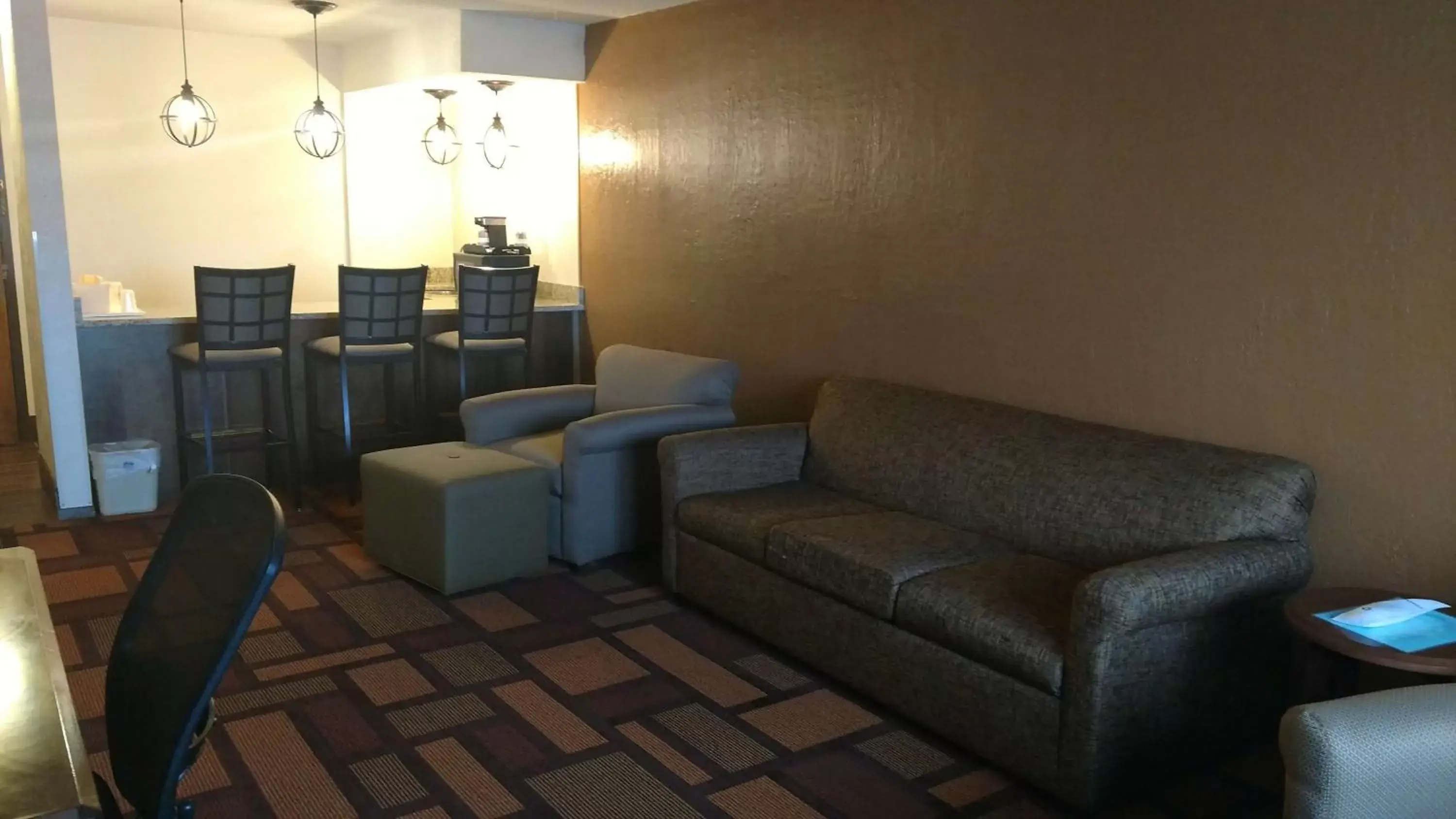 Photo of the whole room in Best Western Tower West Lodge