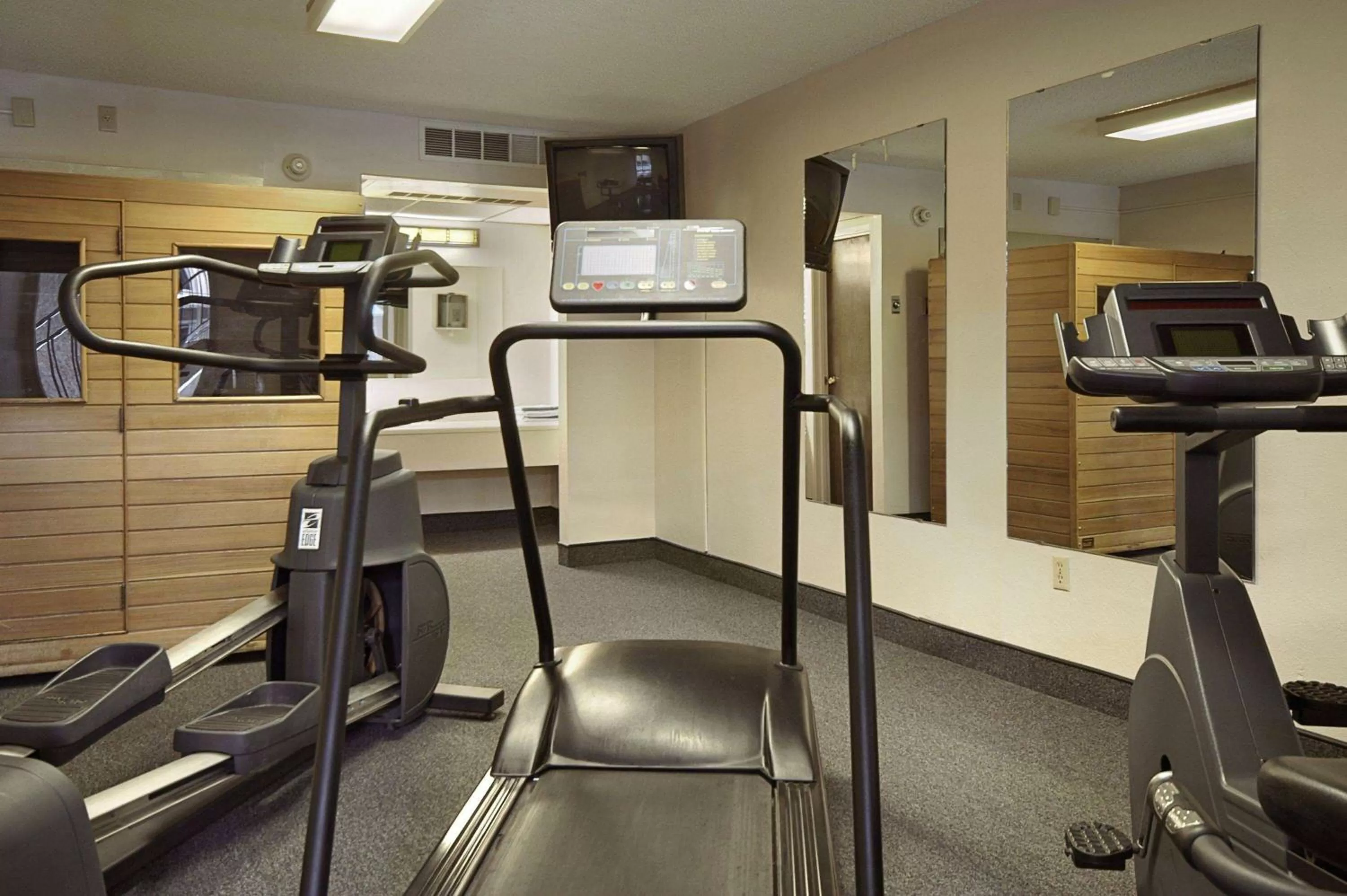 Fitness centre/facilities in Ramada by Wyndham Sterling