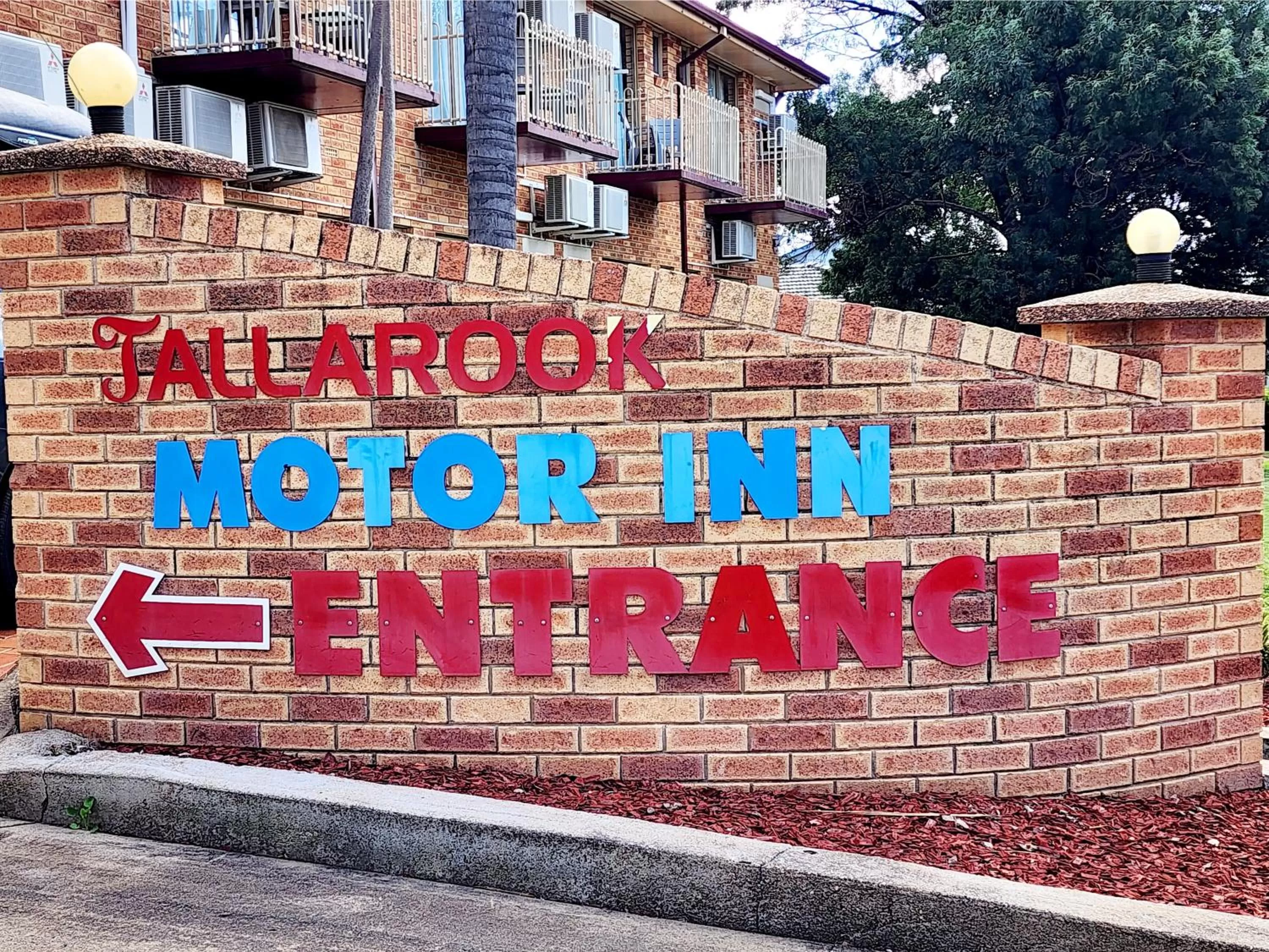 Street view in Tallarook Motor Inn