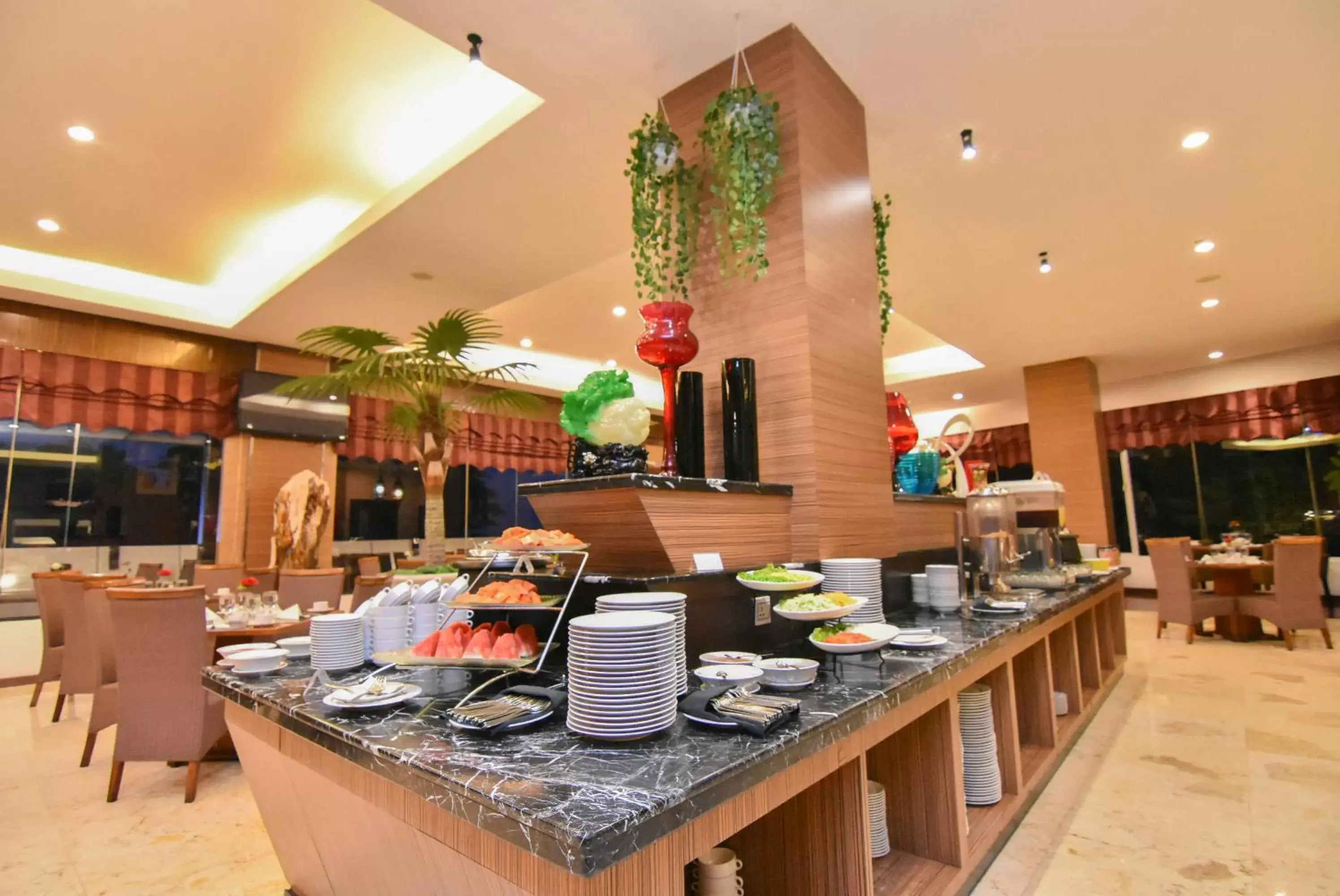 Restaurant/Places to Eat in Grand Rocky Hotel Bukittinggi