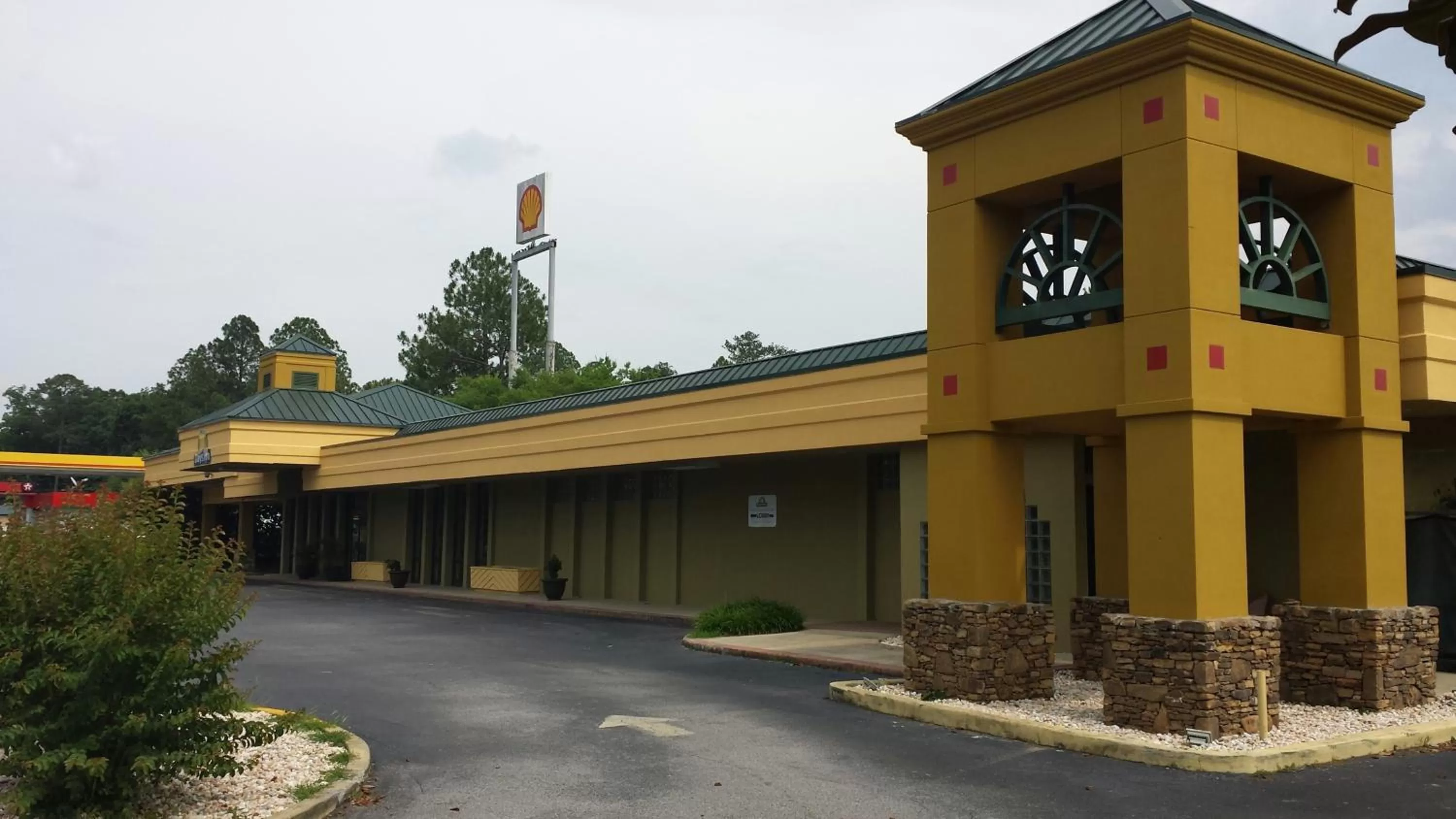 Facade/entrance in Days Inn by Wyndham Attalla
