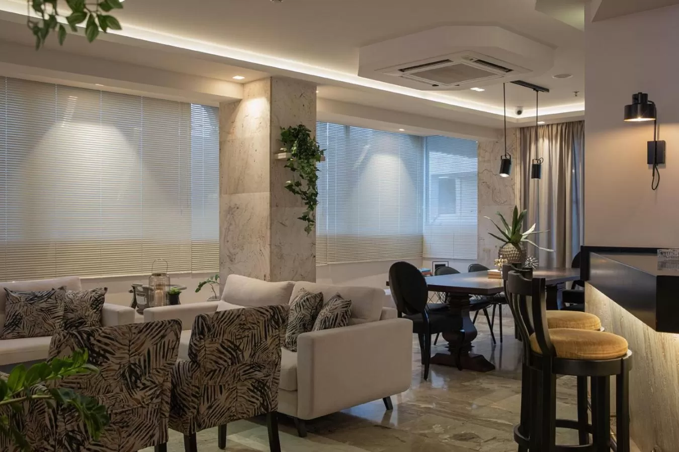 Lounge or bar in Agrelli Hotel & Suites