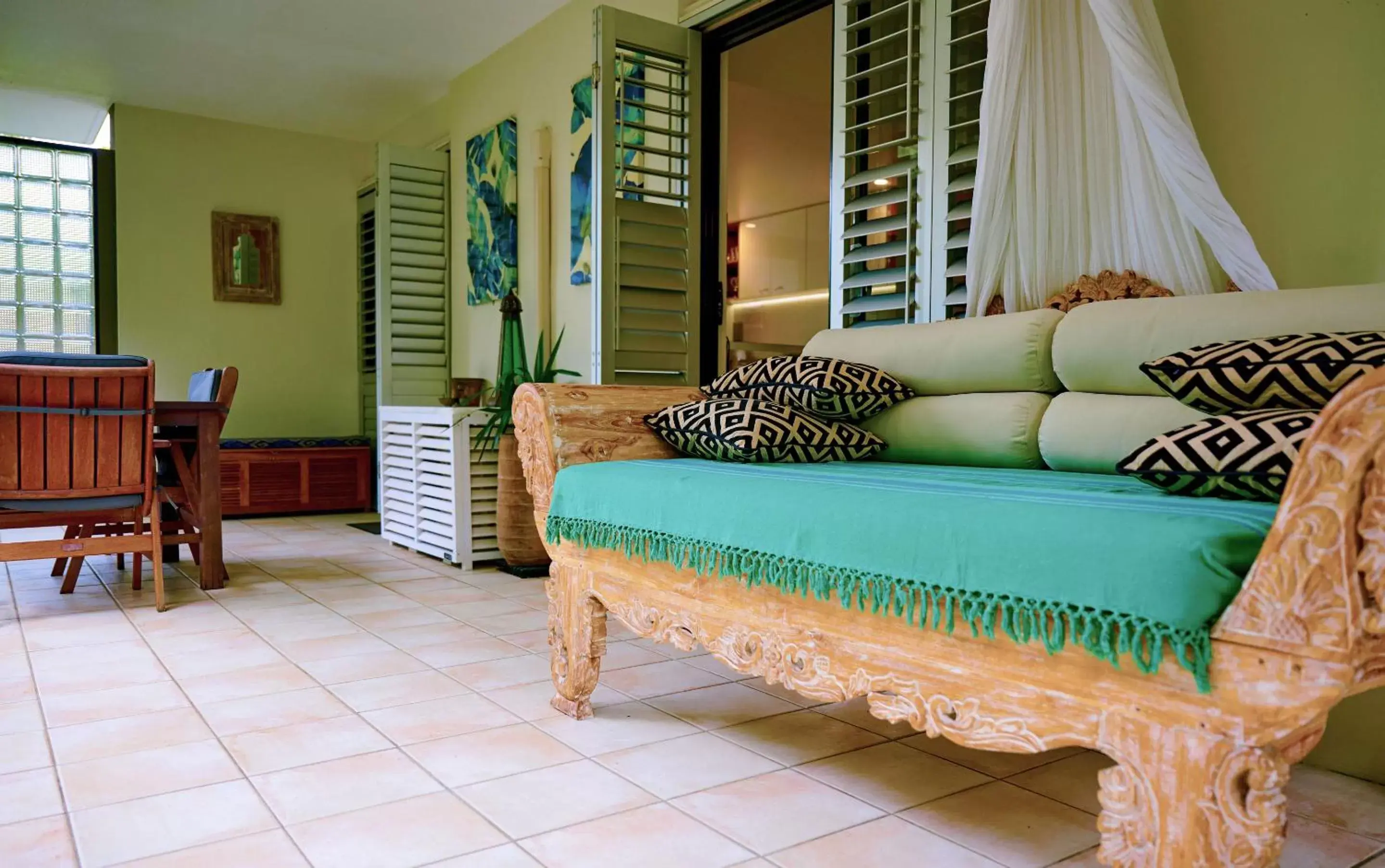 Patio, Seating Area in Julians Apartments