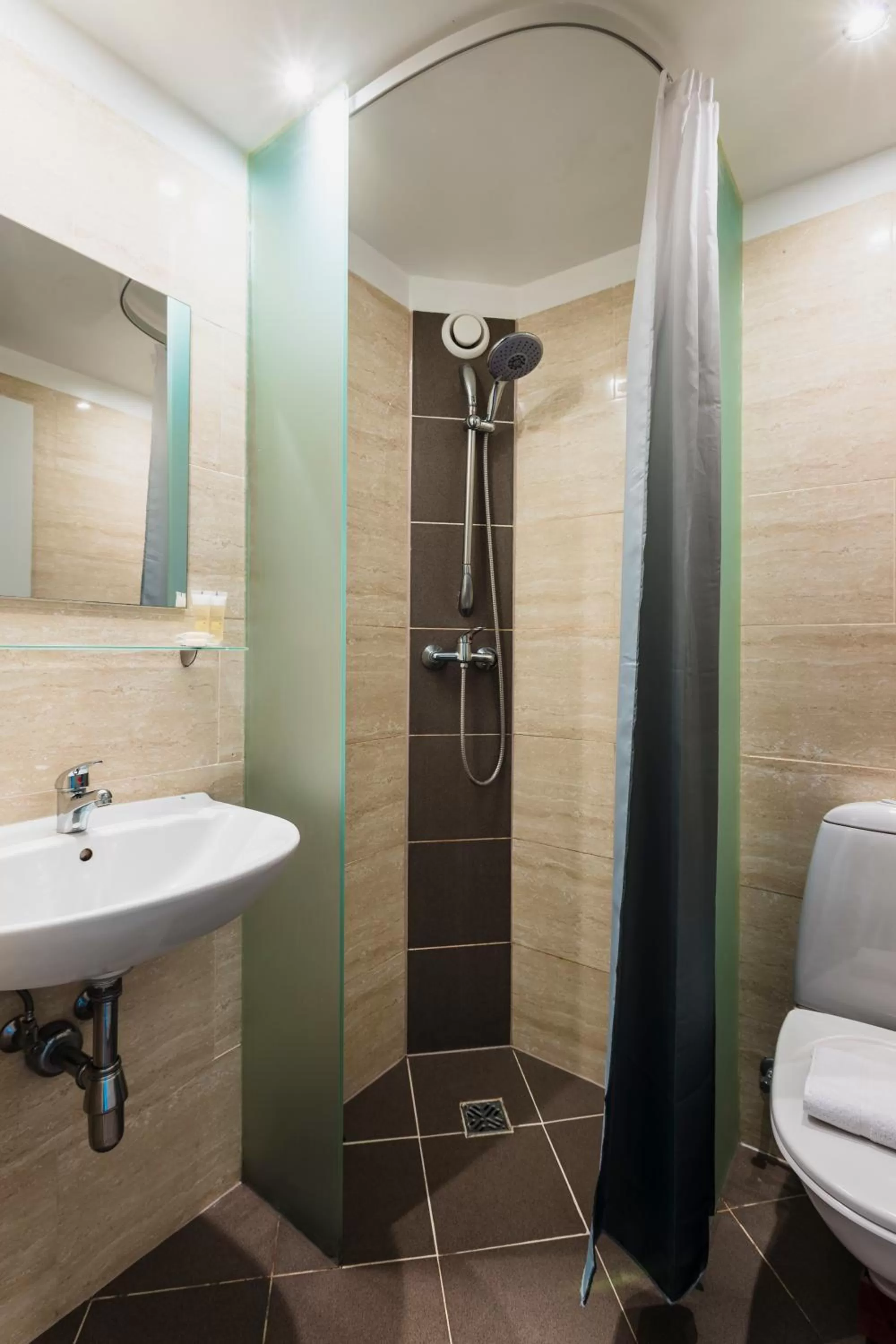 Bathroom in Copenhagen Airport Hotel