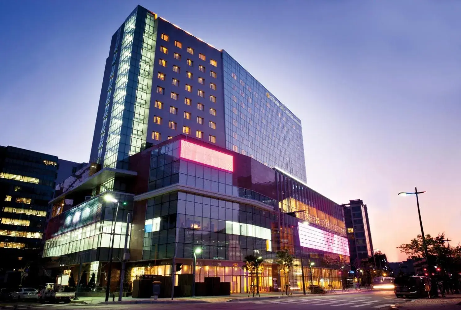 Facade/entrance, Property Building in Stanford Hotel Seoul