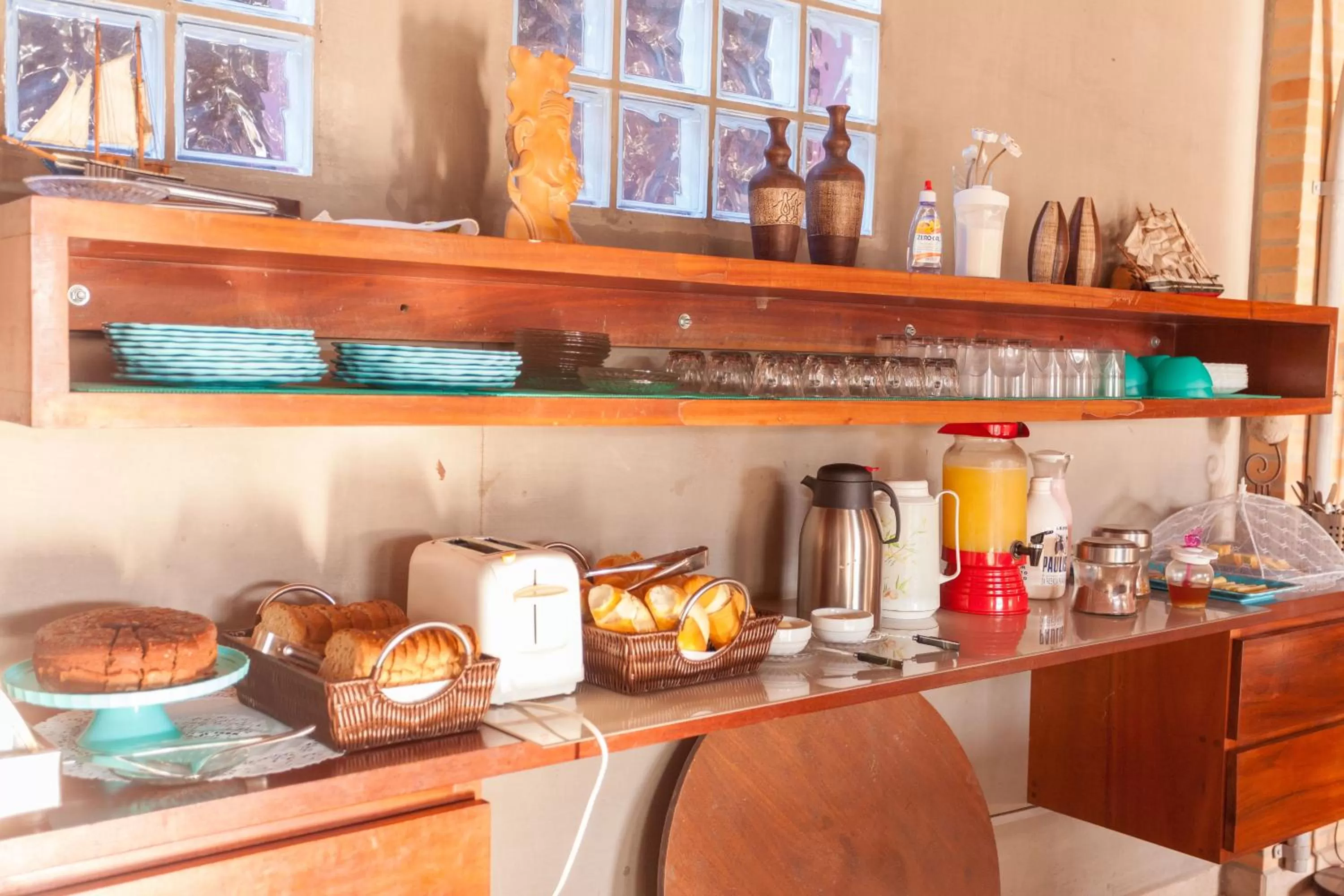 Continental breakfast in Ubatuba Ecologic Pousada