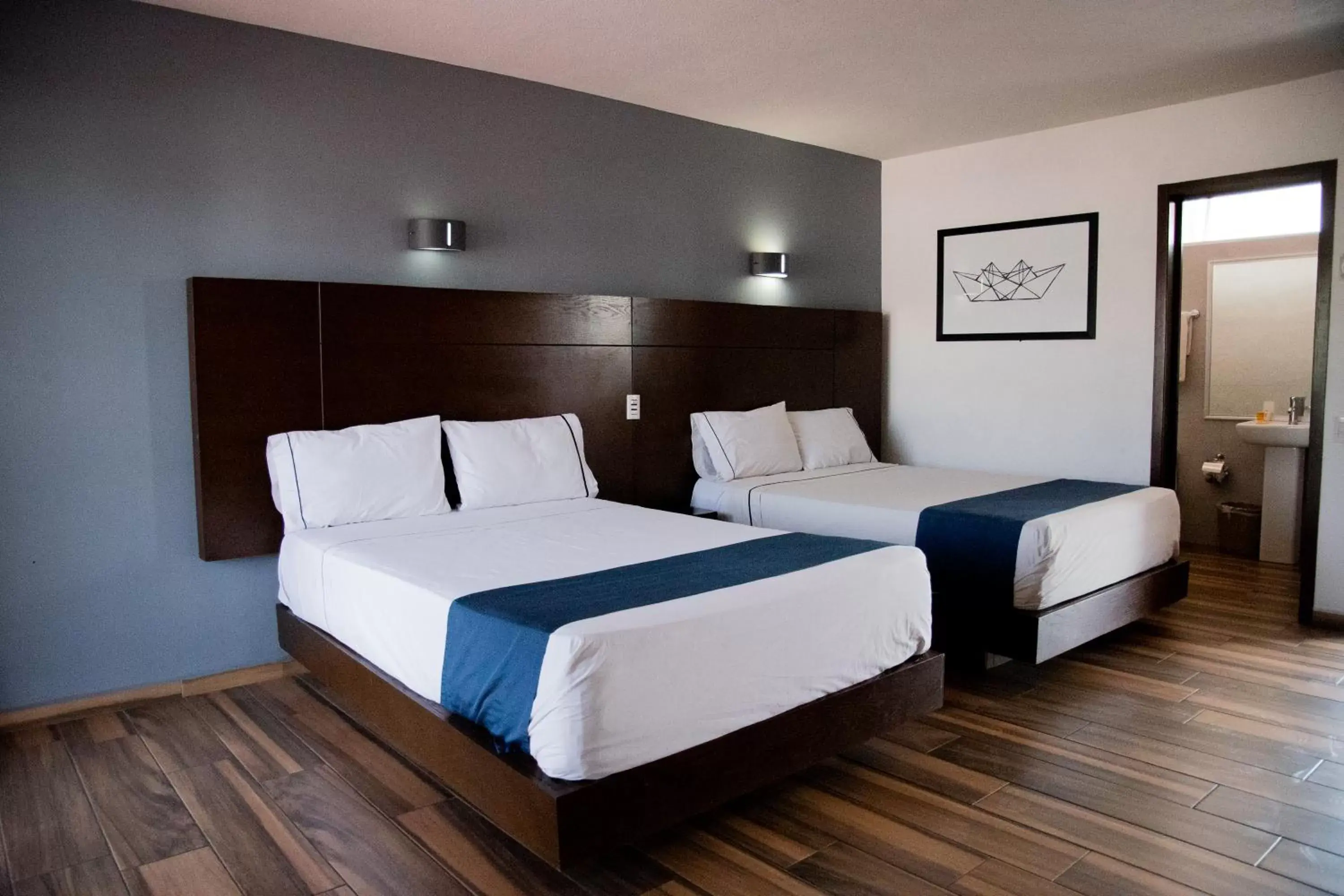 Bed in Hotel Expo Plaza