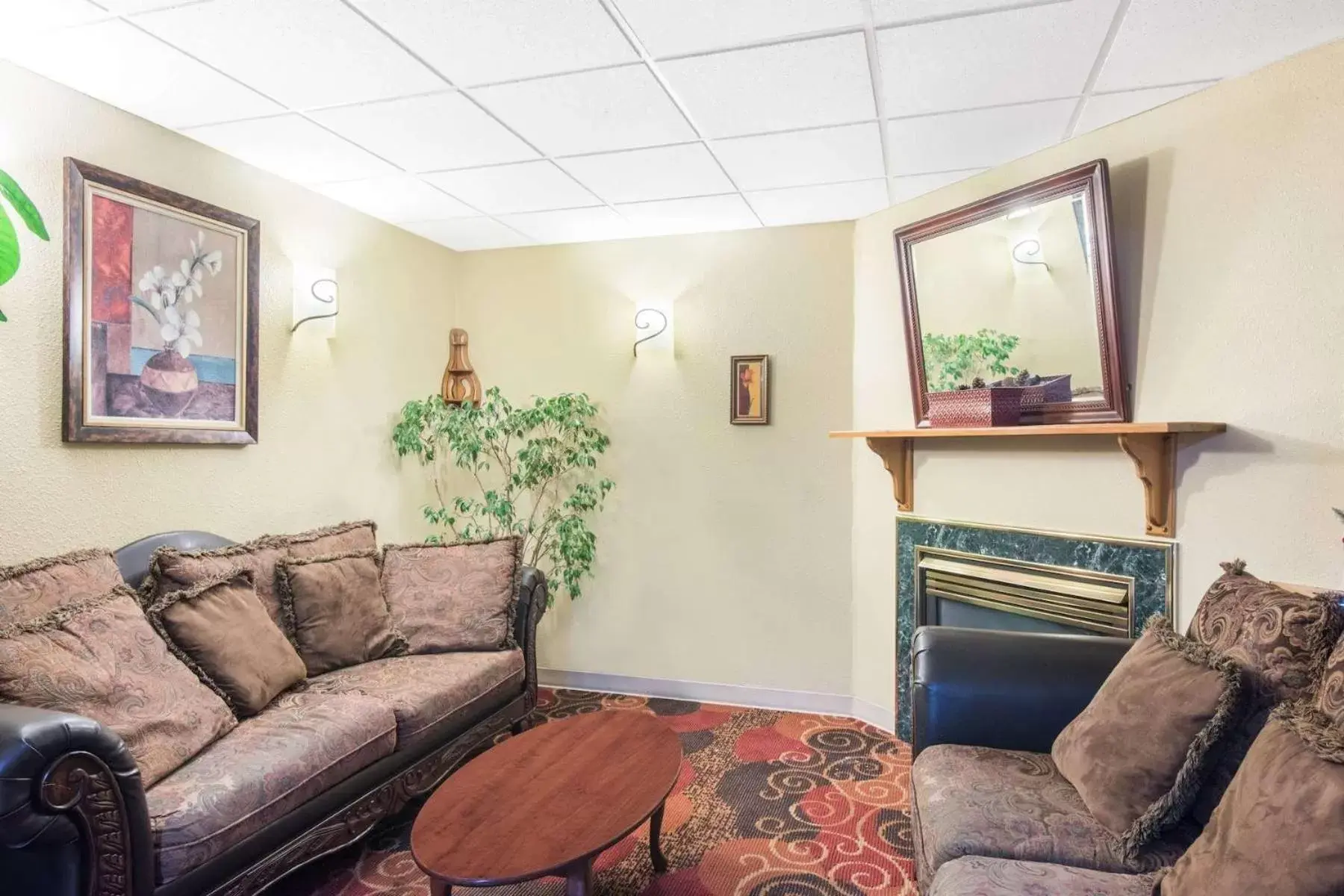 Lobby or reception, Seating Area in Days Inn by Wyndham Colchester Burlington Lobby or reception, Seating Area in Days Inn by Wyndham Colchester Burlington