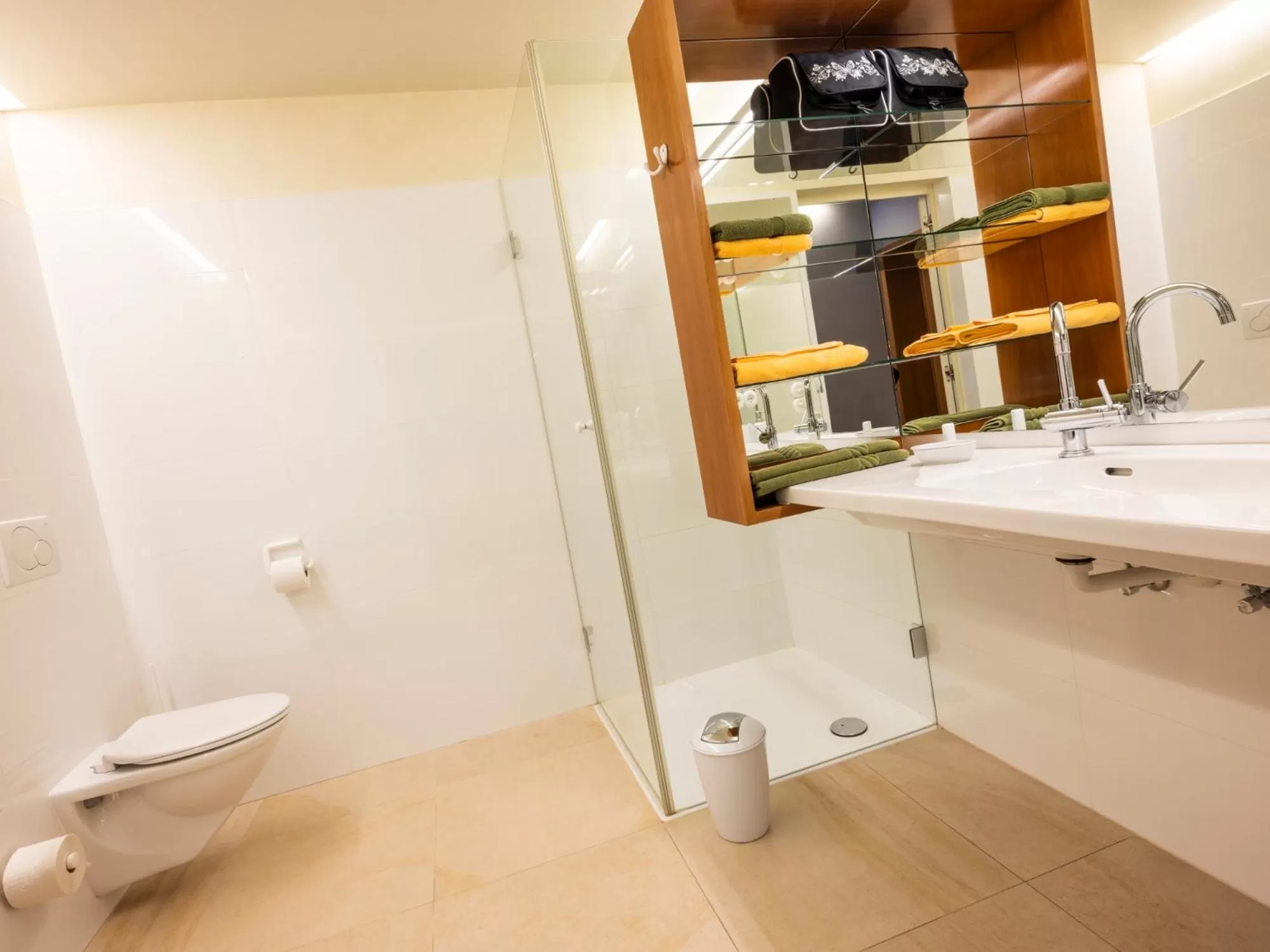 Shower in Die Schmiede