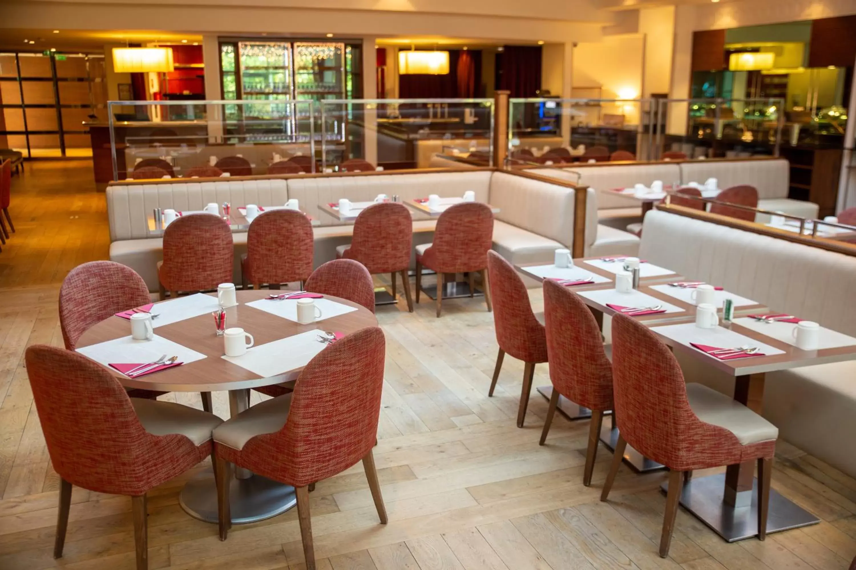 Restaurant/Places to Eat in Zenitude Relais & Spa - Paris Charles de Gaulle