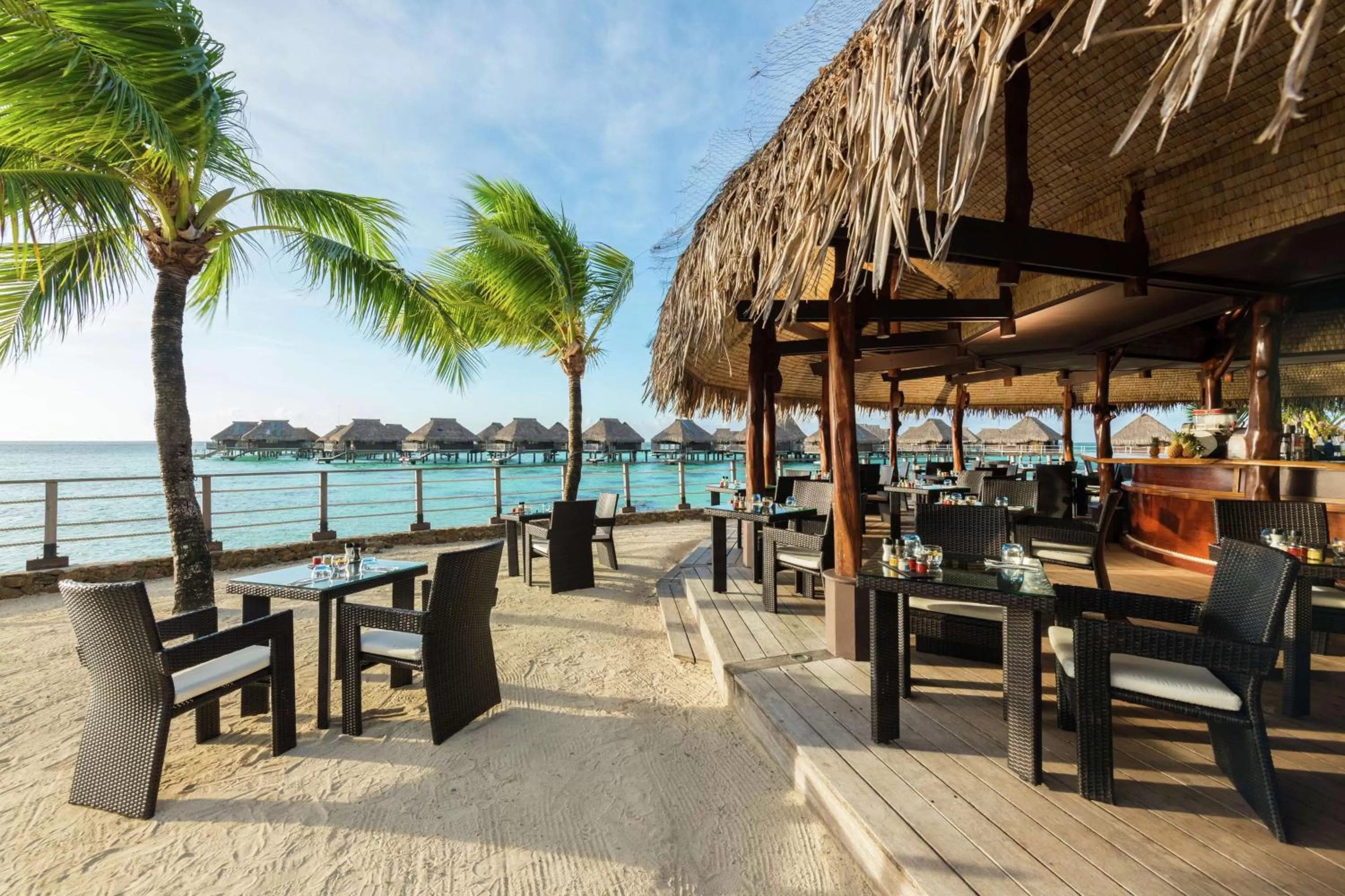 Restaurant/places to eat in Hilton Moorea Lagoon Resort & Spa