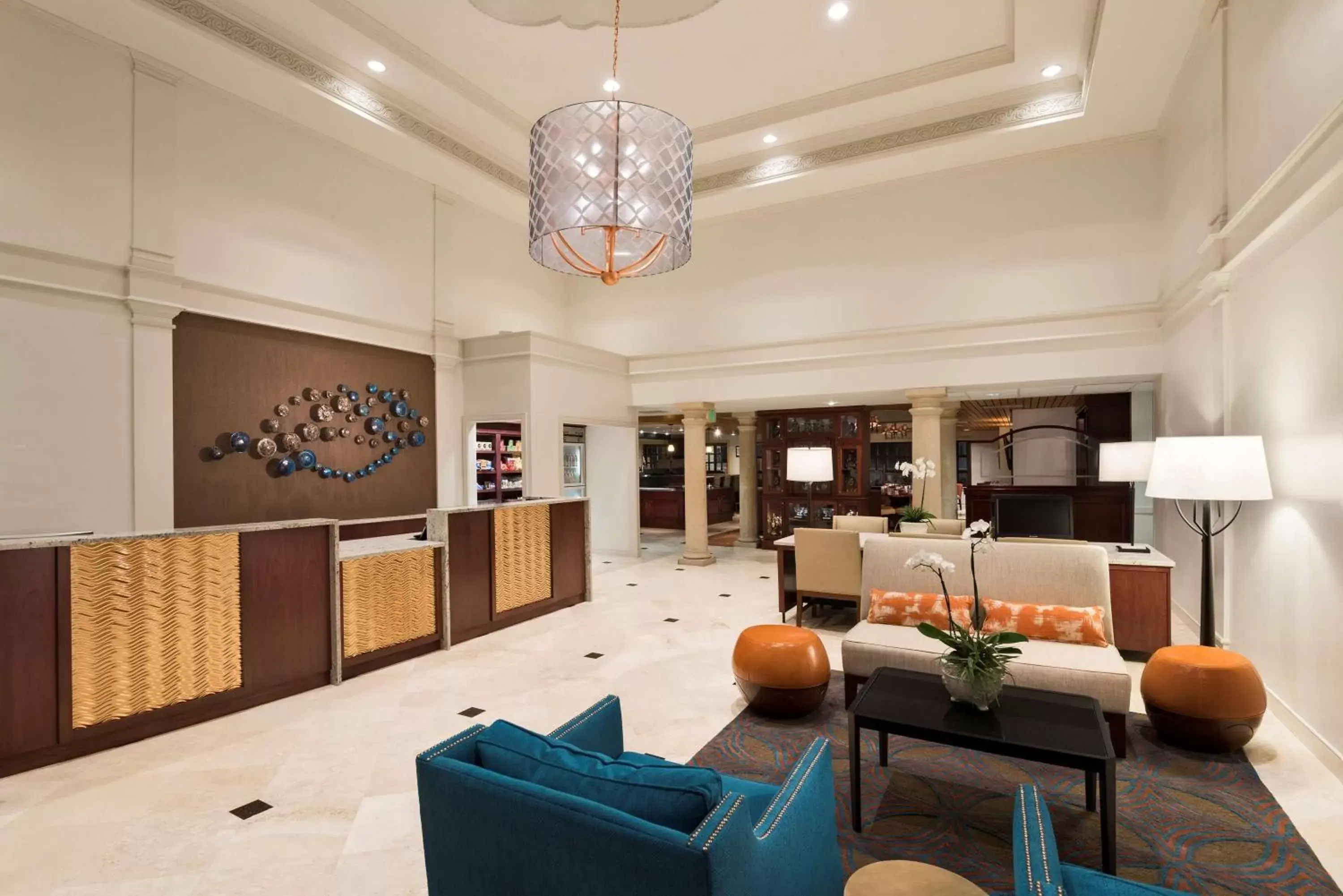 Dining area, Lobby/Reception in DoubleTree Suites by Hilton Naples