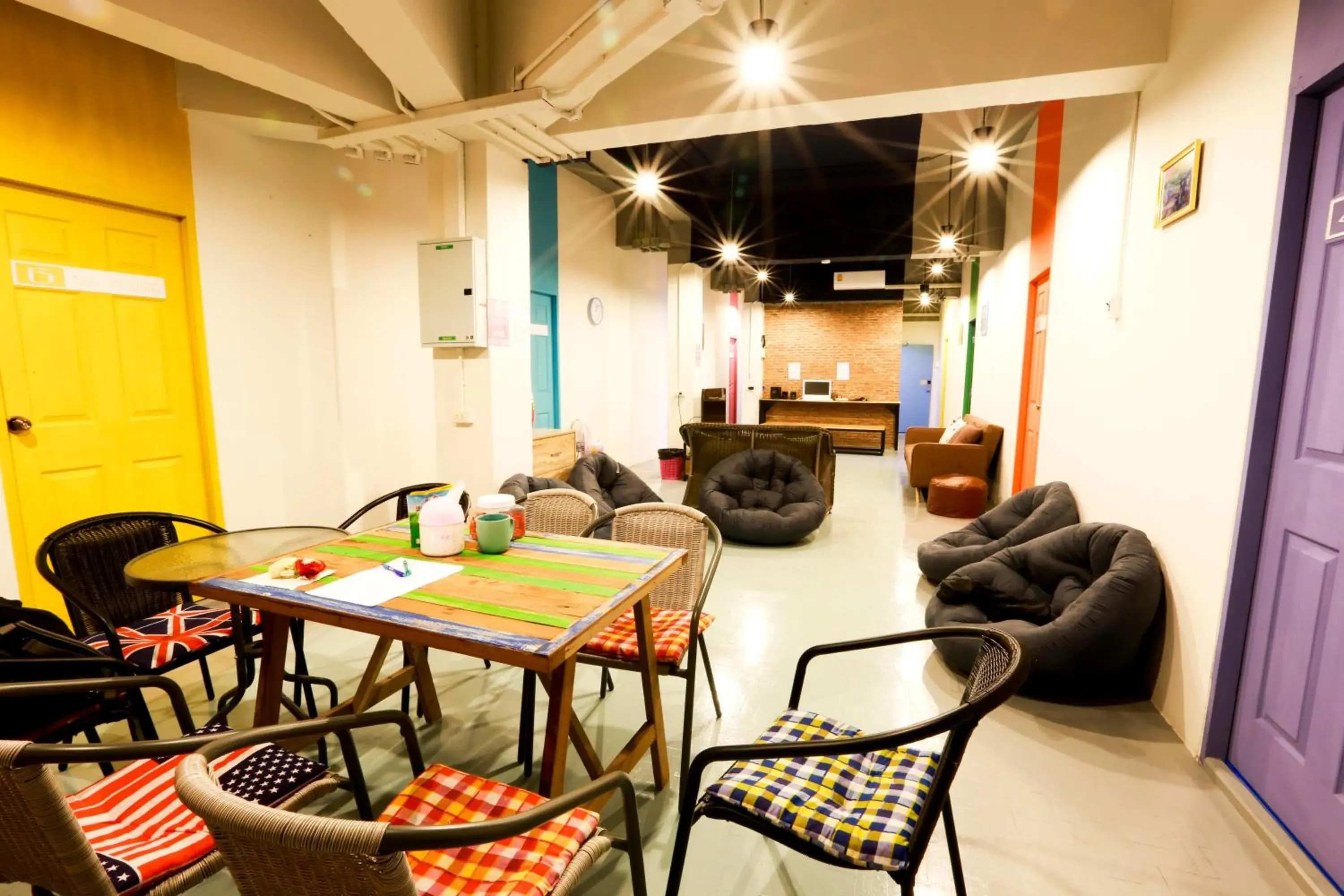 Area and facilities, Seating Area in Zee Thai Hostel