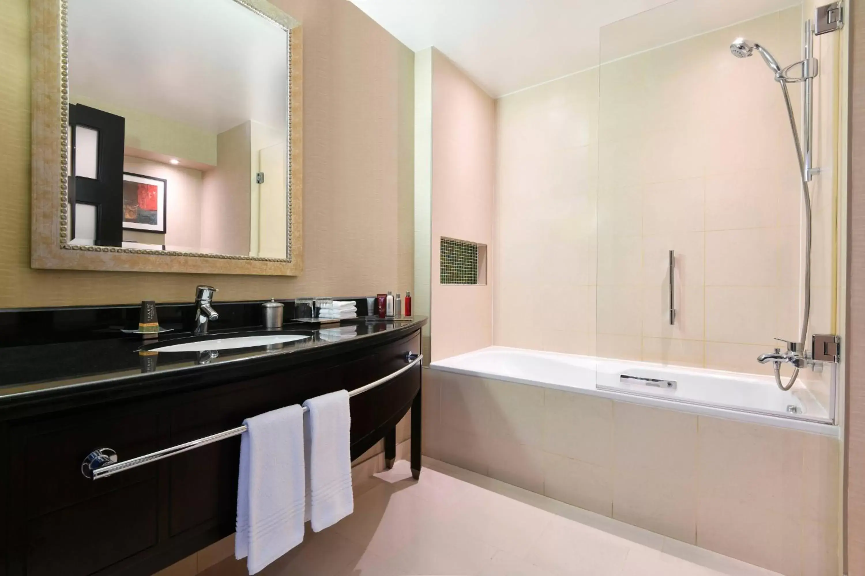 Bathroom in Marriott Marquis City Center Doha Hotel