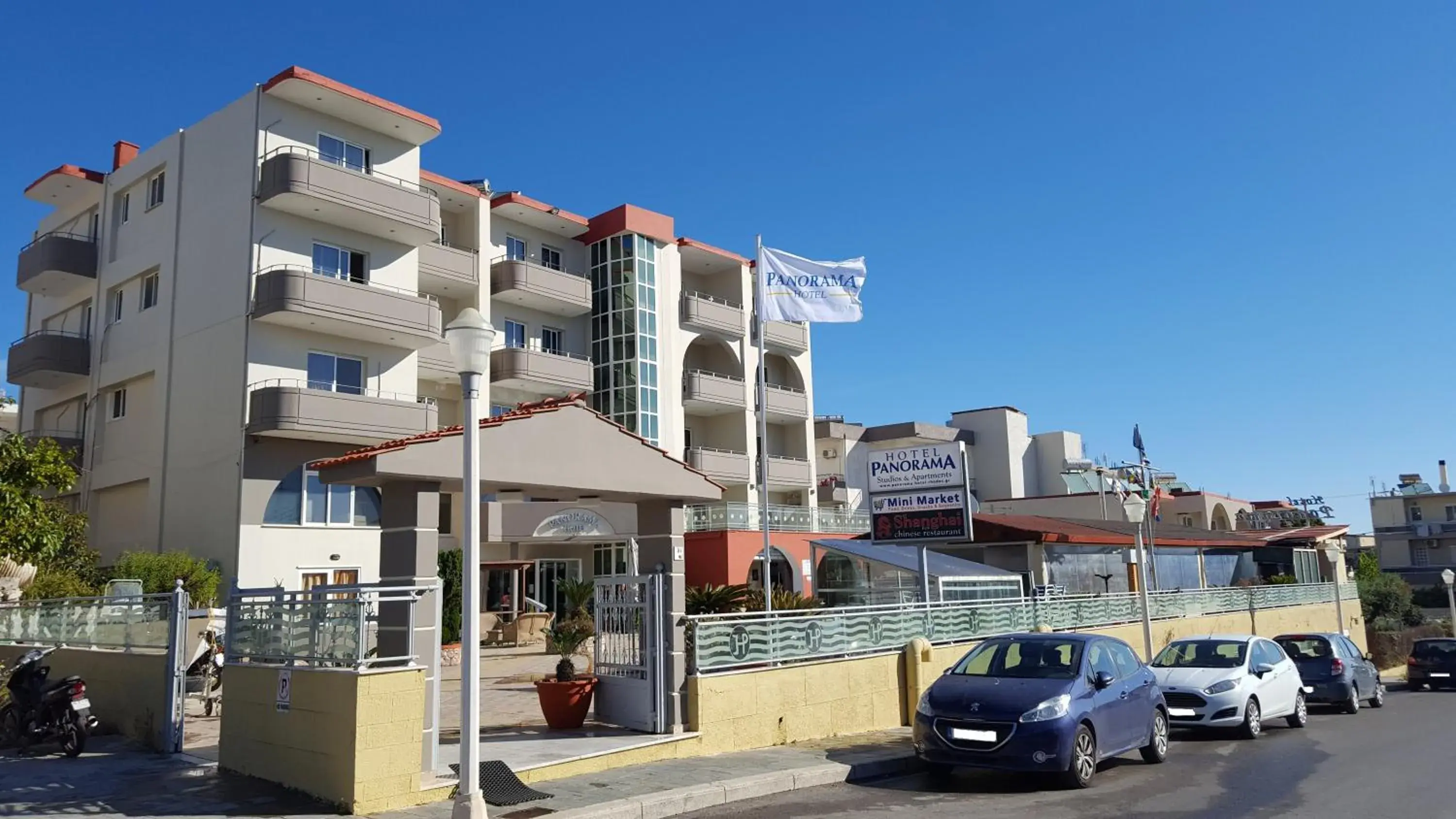 Facade/entrance, Property Building in Panorama Hotel and Apartments