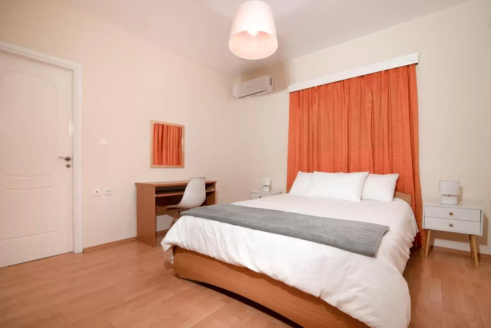 Bed in SK-George Apartments by the Sea and Airport