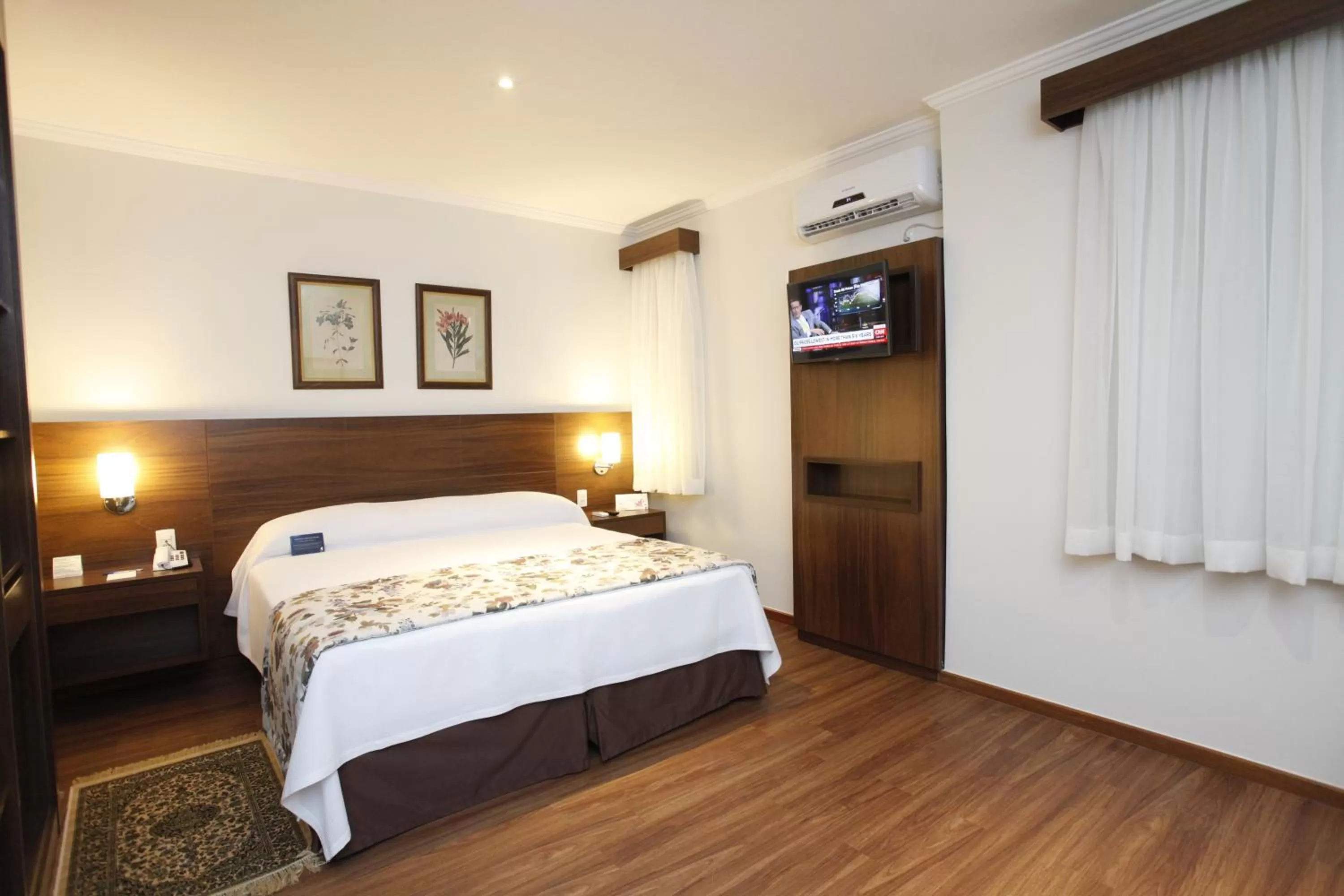 Standard Double Room in São Carlos Marklin Suítes