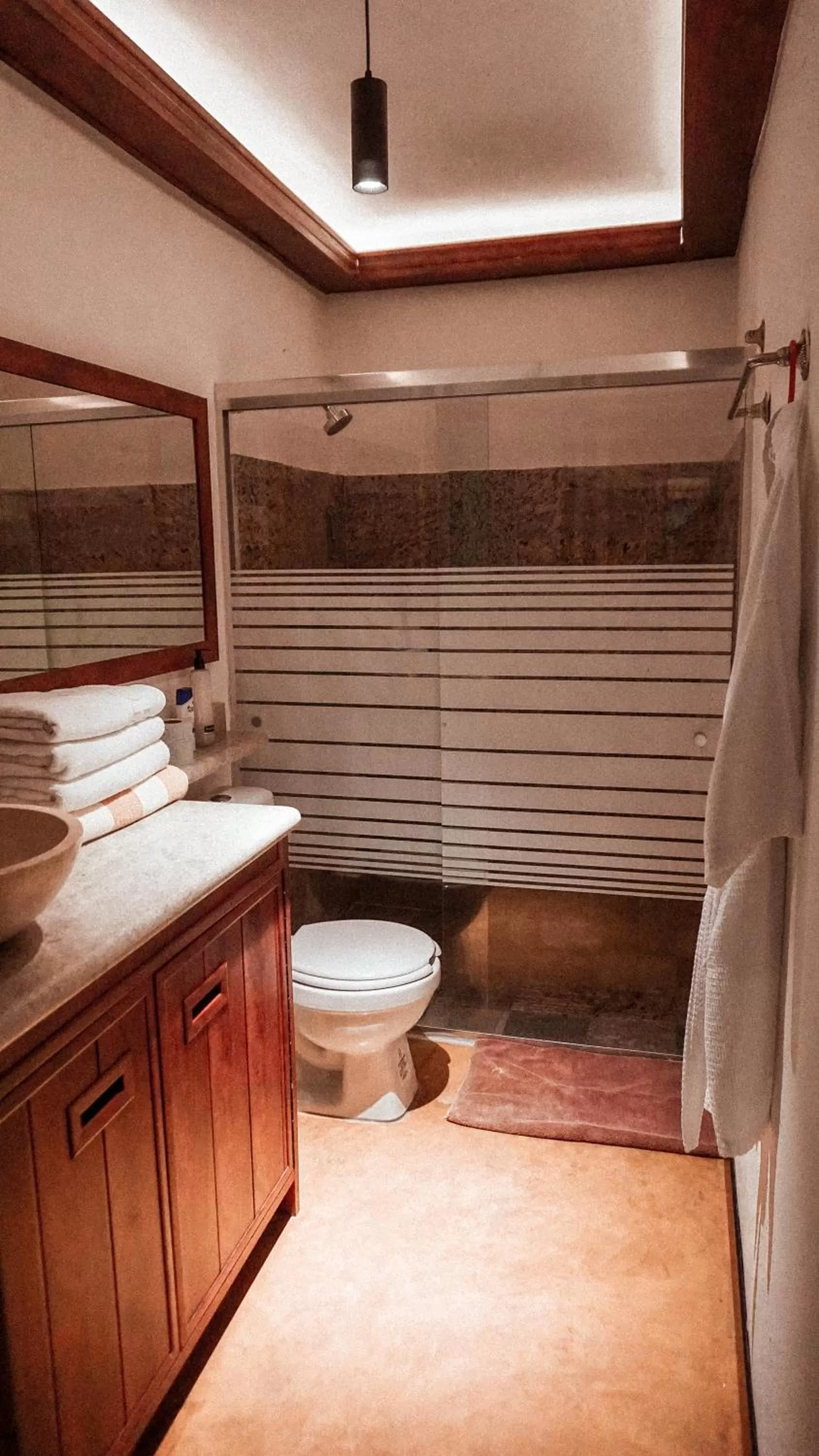 Shower in Apartamentos "Ala Residencias"