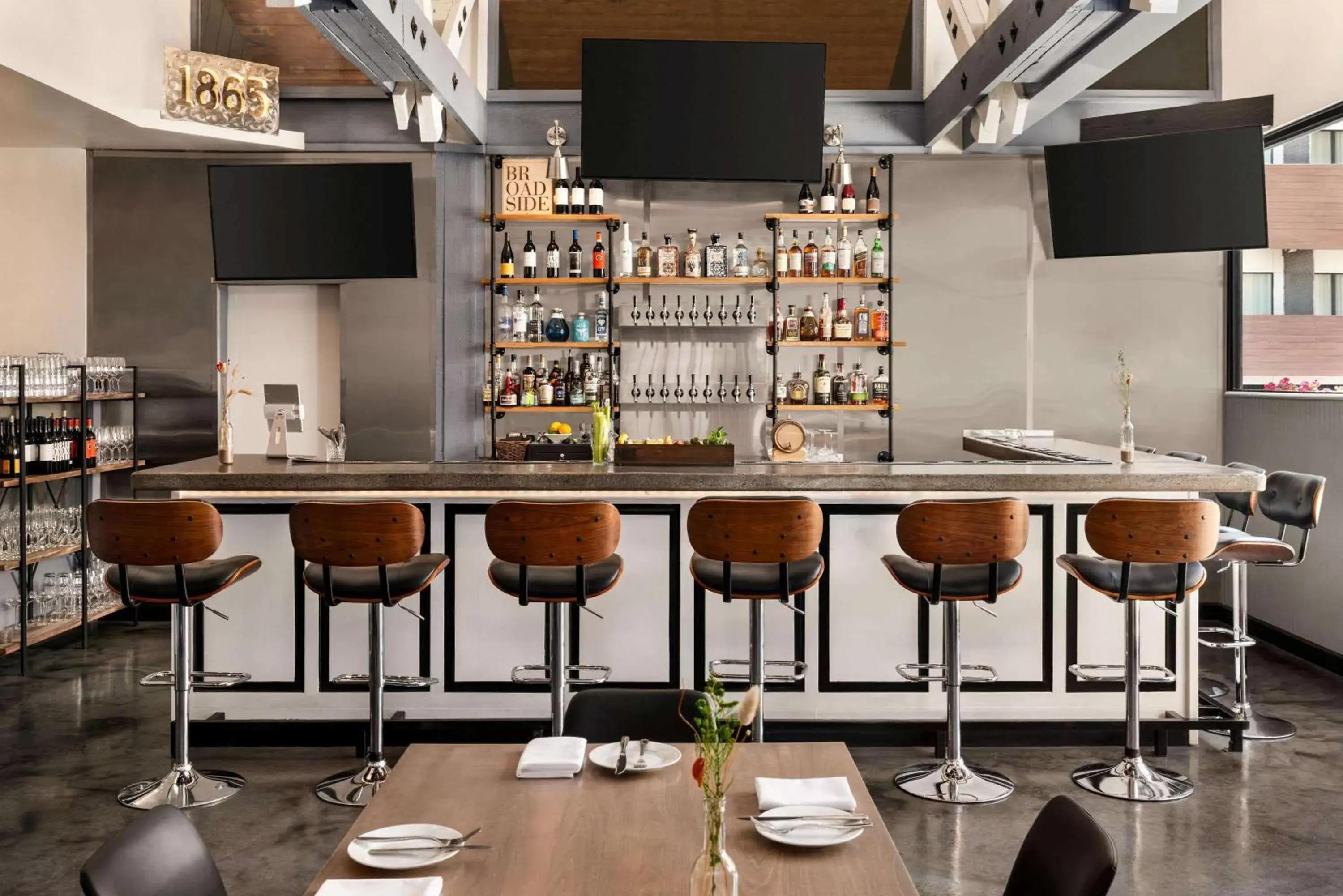Restaurant/places to eat, Lounge/Bar in La Quinta by Wyndham San Luis Obispo