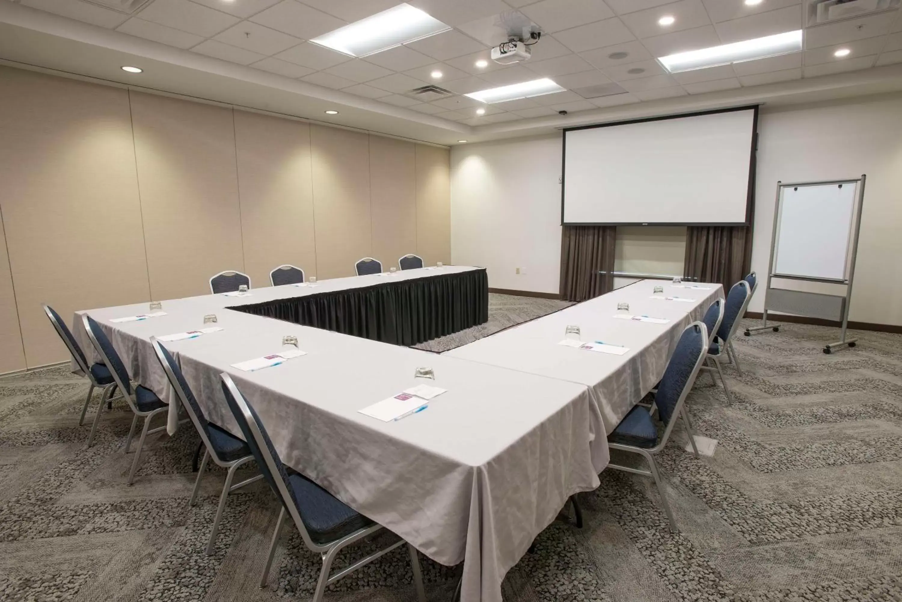 Meeting/conference room in Hyatt Place Cincinnati/Sharonville Convention Center