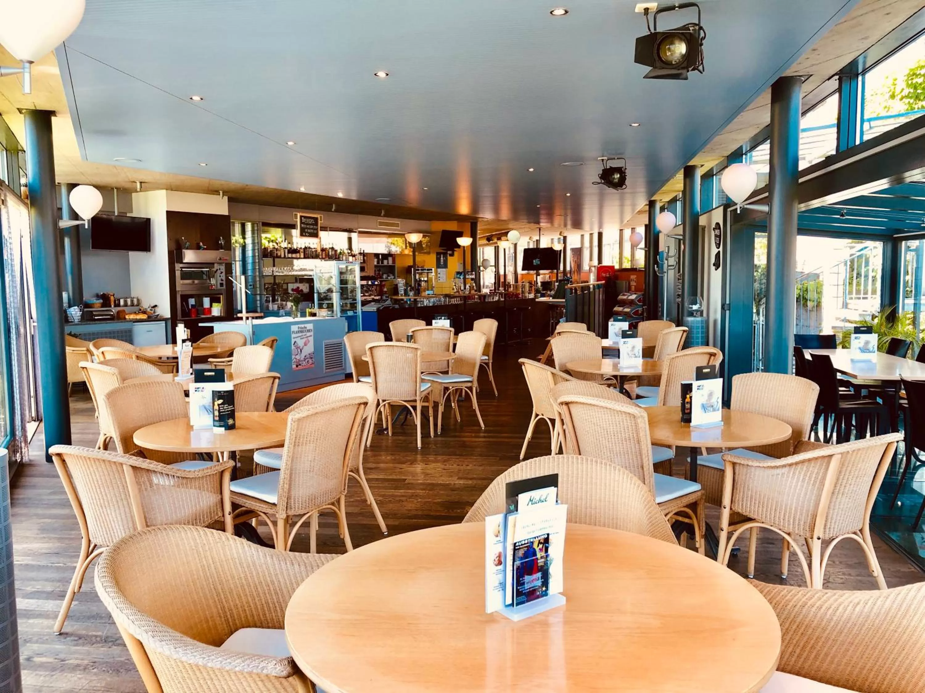 Restaurant/places to eat in Hotel Movieworld