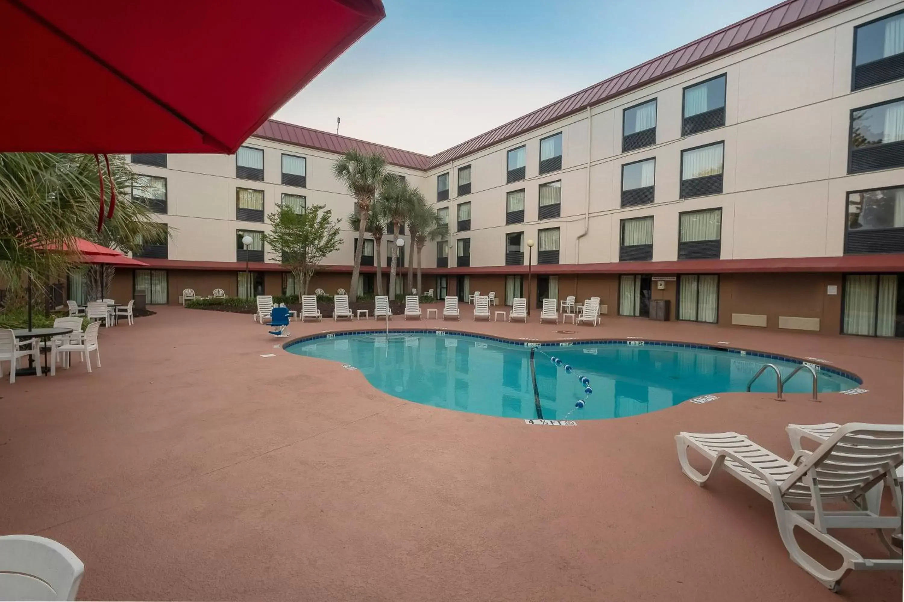 Swimming Pool in Red Roof Inn Myrtle Beach Hotel - Market Commons