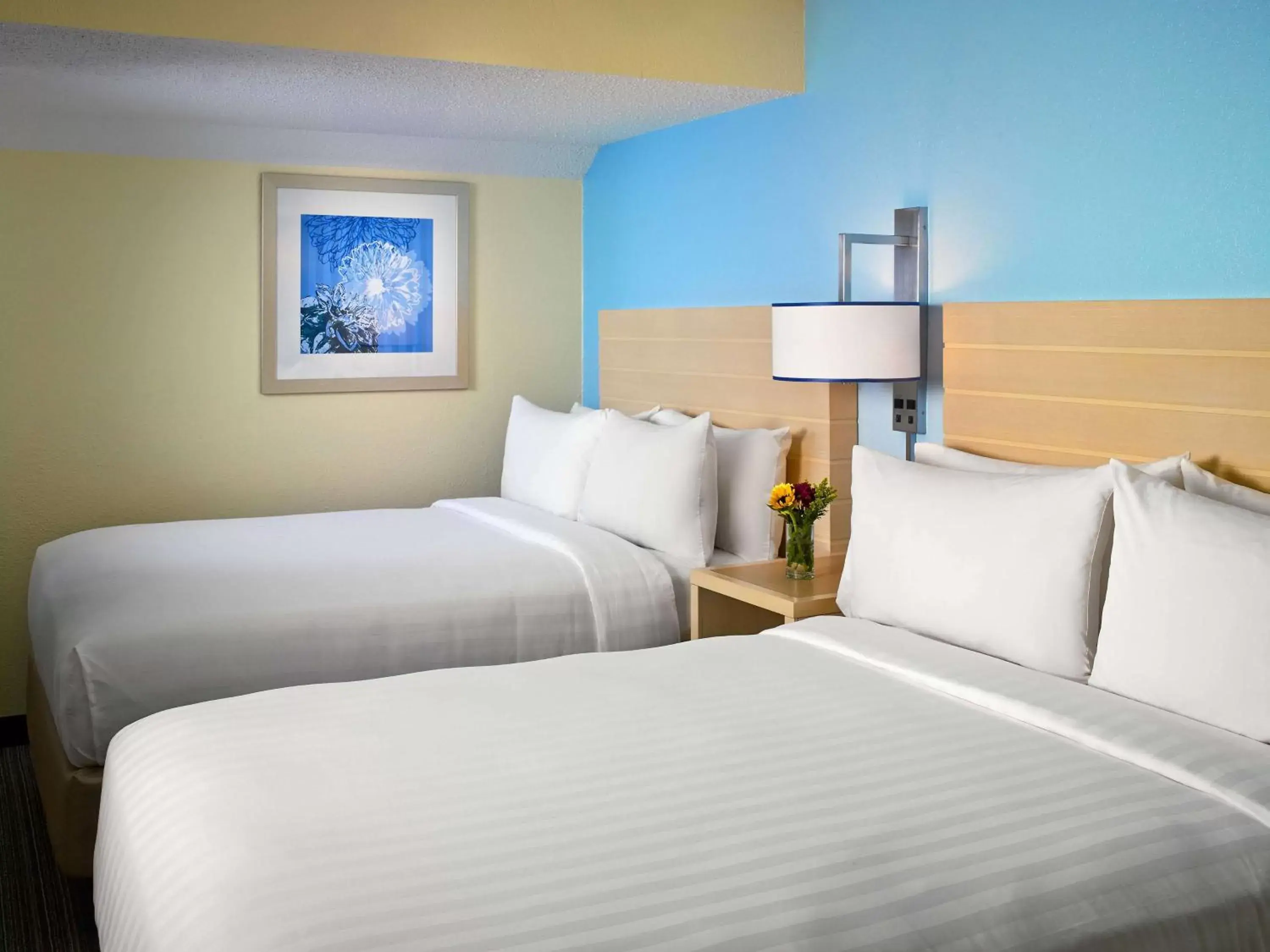 Bedroom, Bed in Sonesta ES Suites Burlington VT