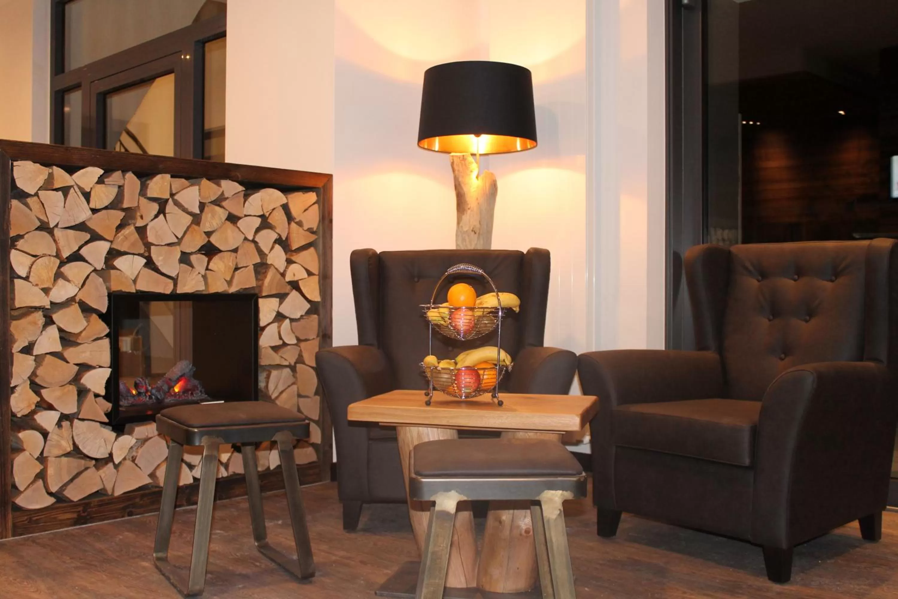 Communal lounge/ TV room in Hotel Traumschmiede