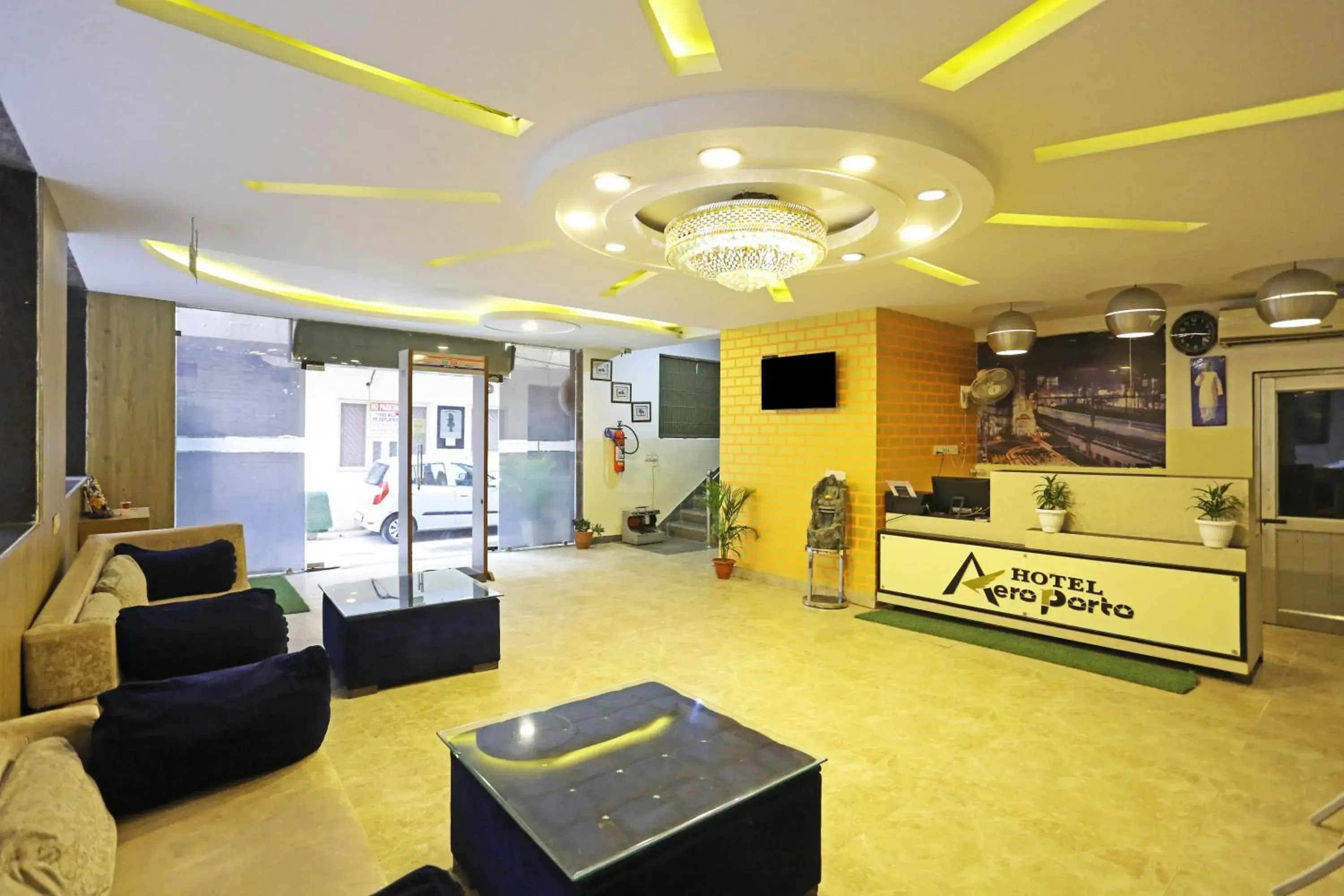 Communal lounge/ TV room, Lobby/Reception in Hotel Aeroporto