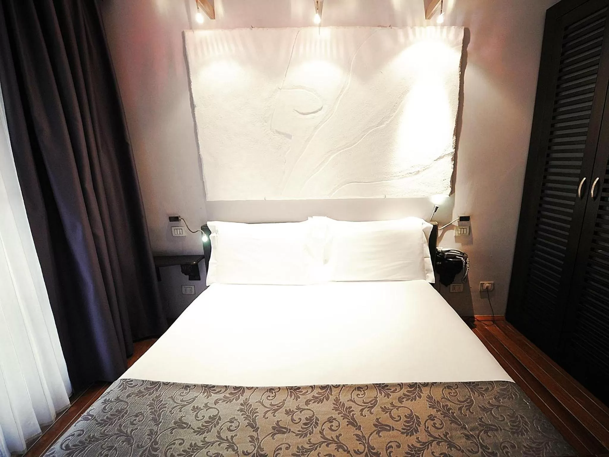 Bed in Borghese Palace Art Hotel