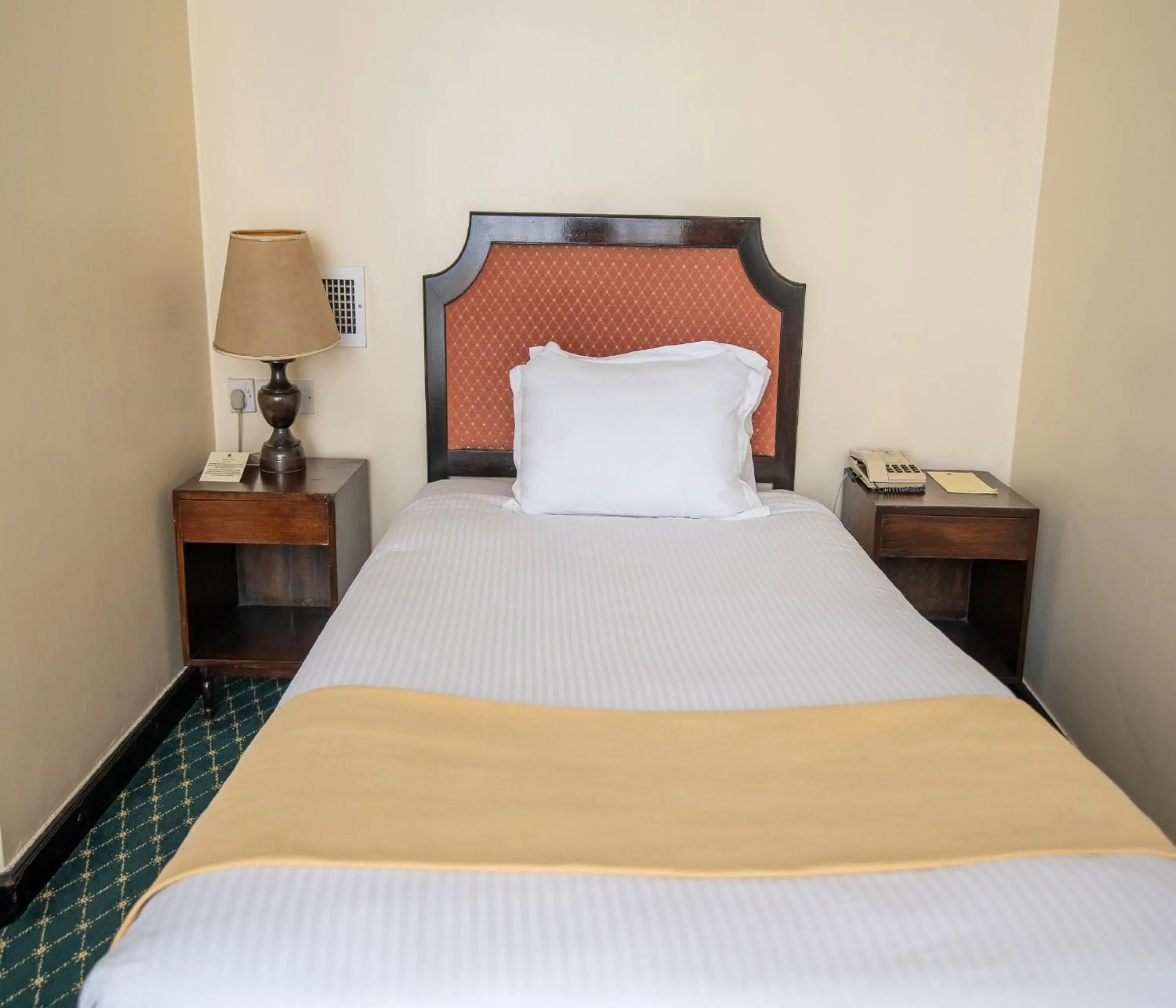 Bed in Nairobi Safari Club