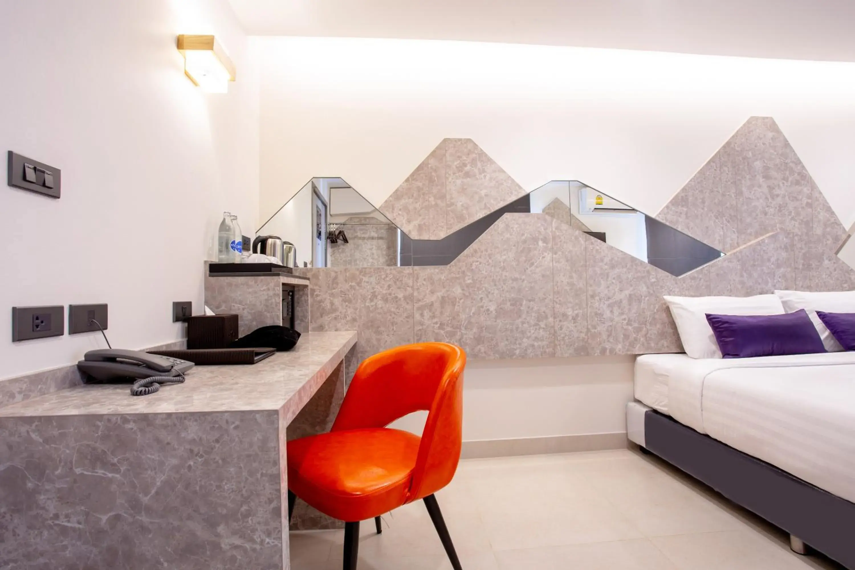 Bedroom, Seating Area in Spittze Hotel Pratunam